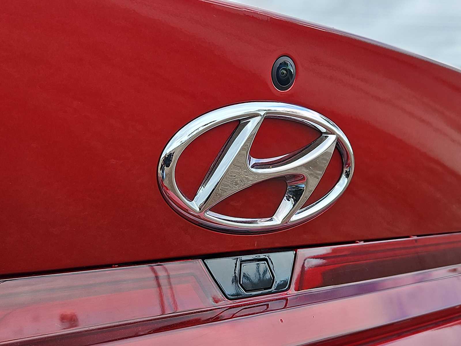 Thumbnail: 2023 Hyundai Elantra - 11