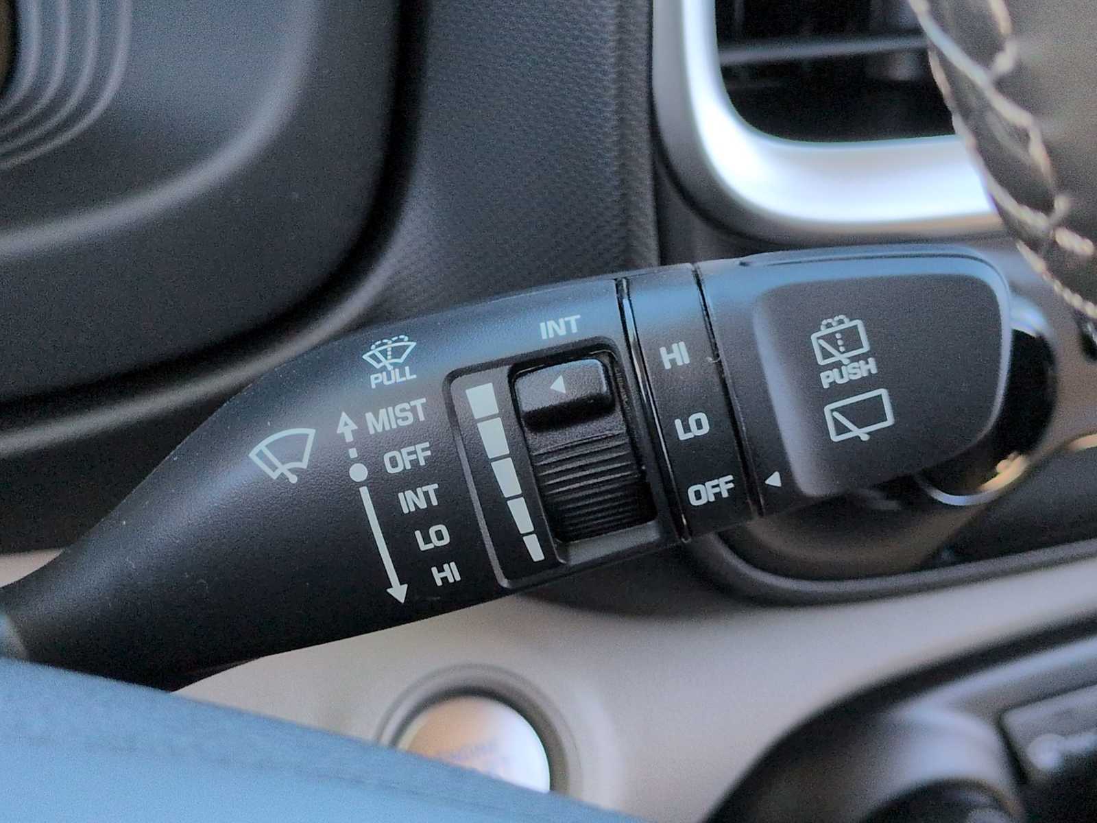 Thumbnail: 2026 Hyundai Venue - 25