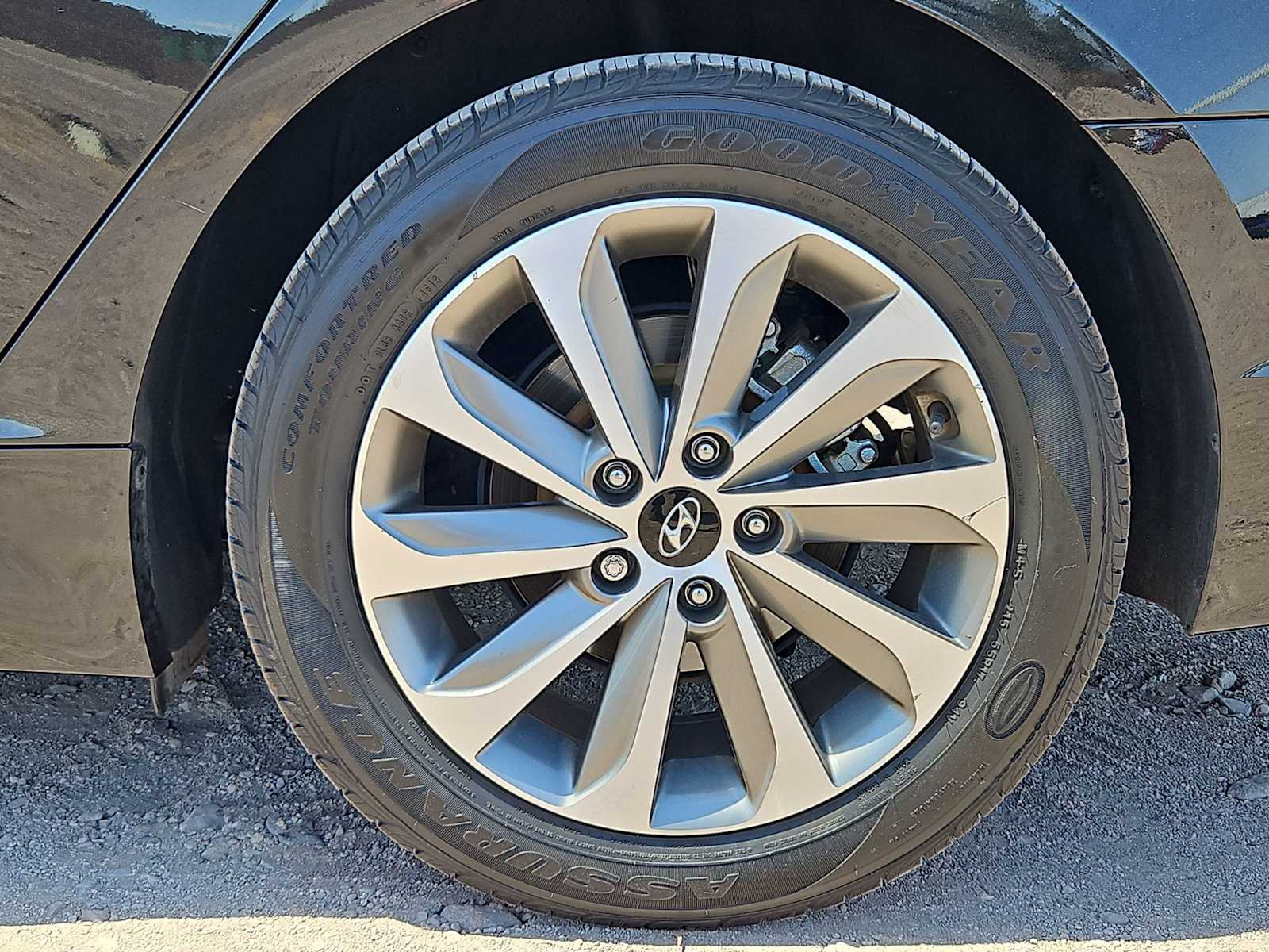 Thumbnail: 2016 Hyundai Sonata - 13
