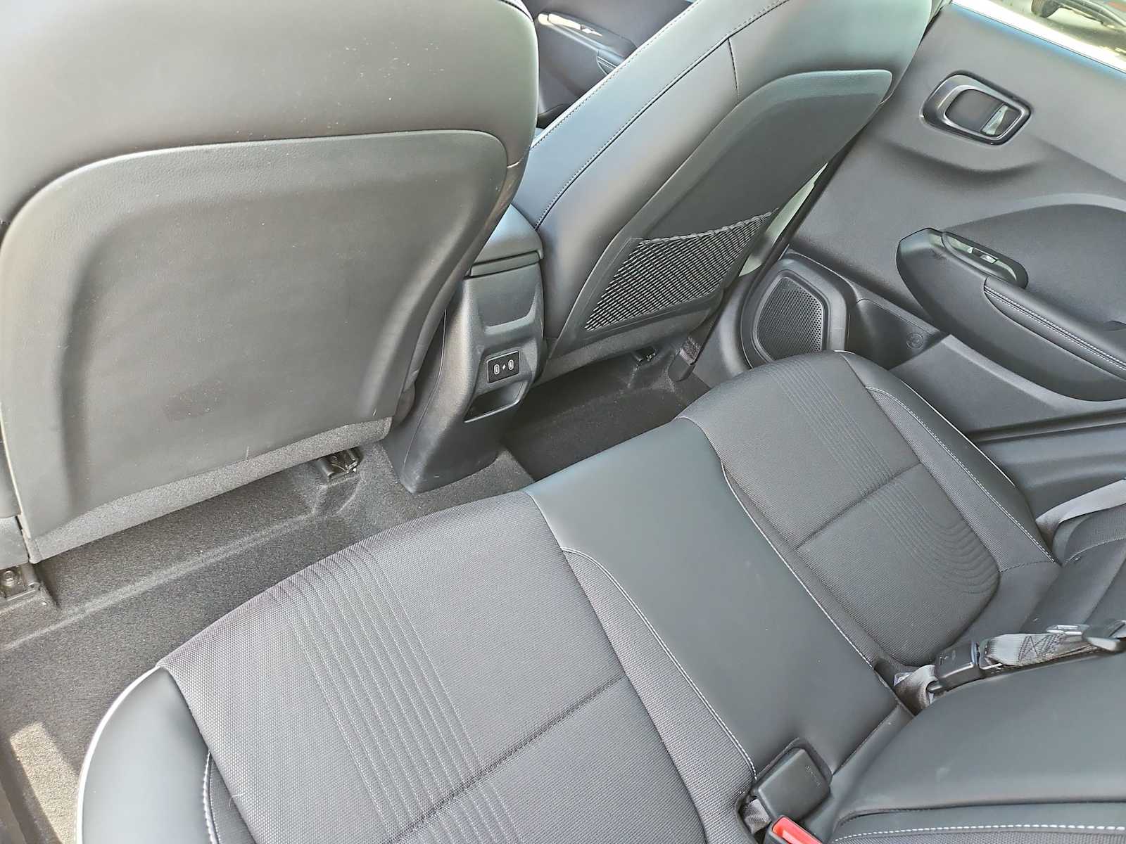 Thumbnail: 2025 Hyundai Venue - 18