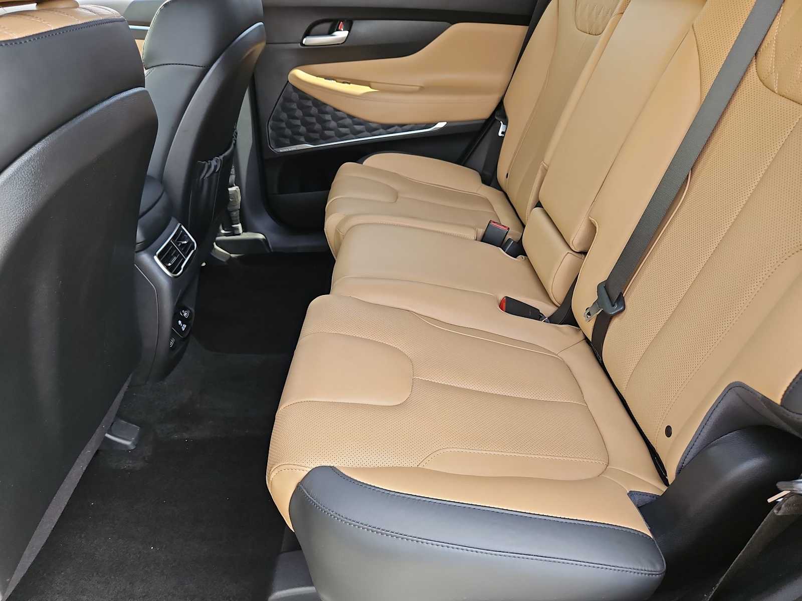 Thumbnail: 2023 Hyundai Santa Fe - 20