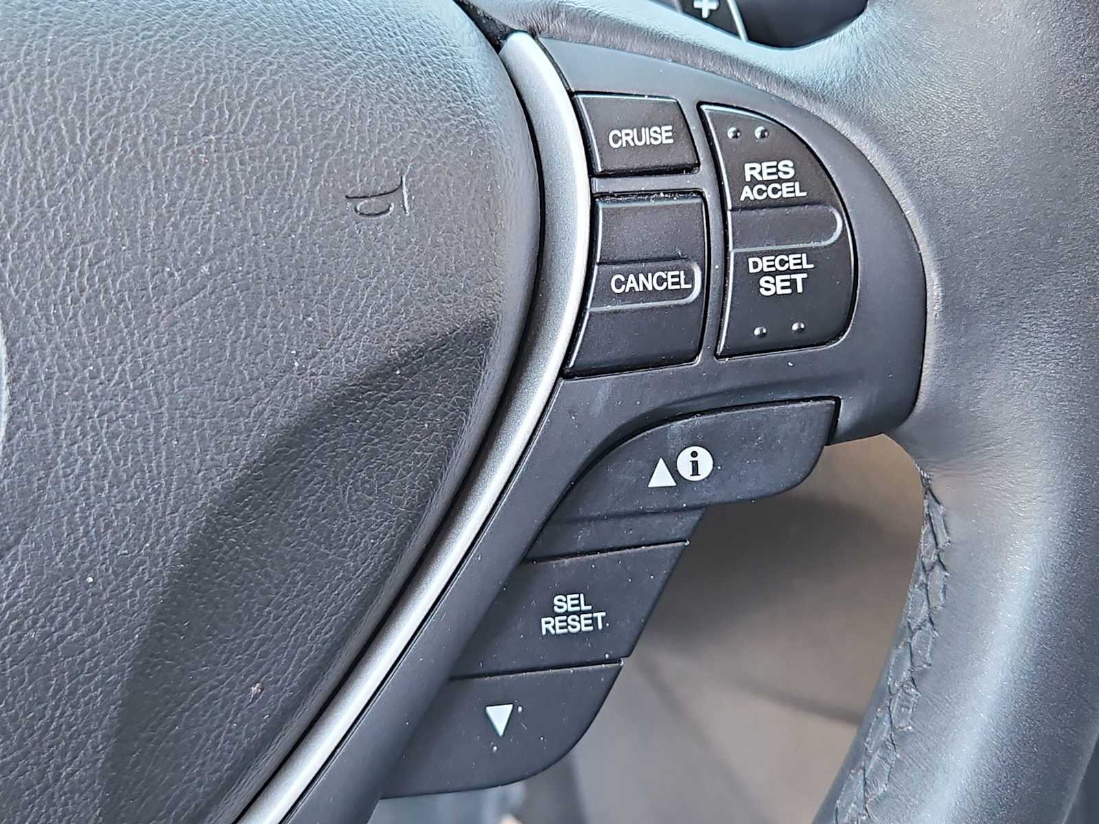 Thumbnail: 2017 Acura ILX - 25