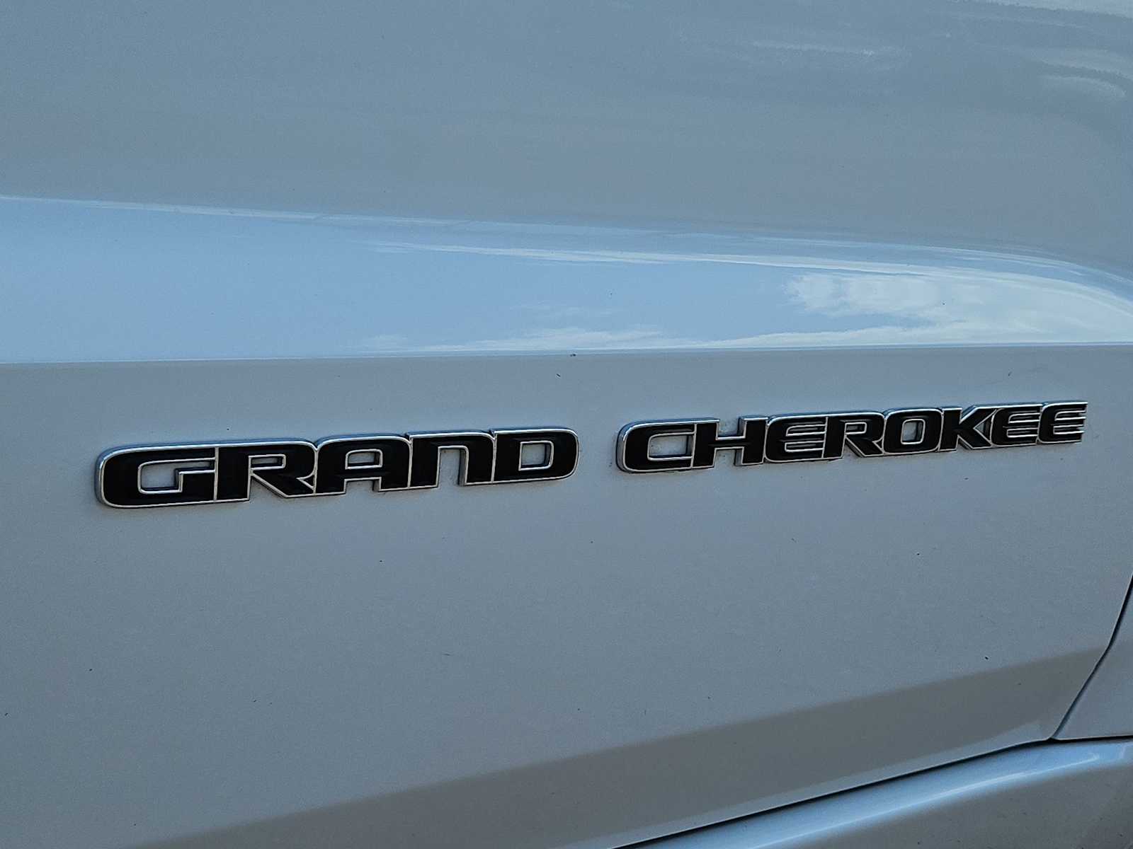 Thumbnail: 2017 Jeep Grand Cherokee - 13