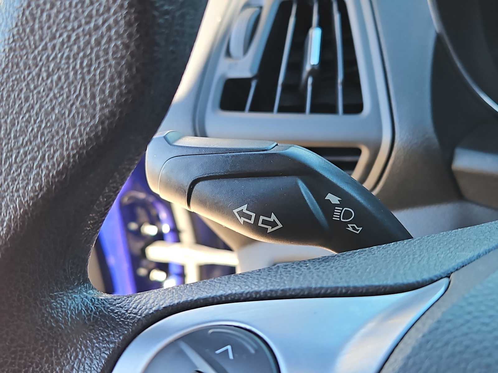 Thumbnail: 2015 Ford Escape - 27