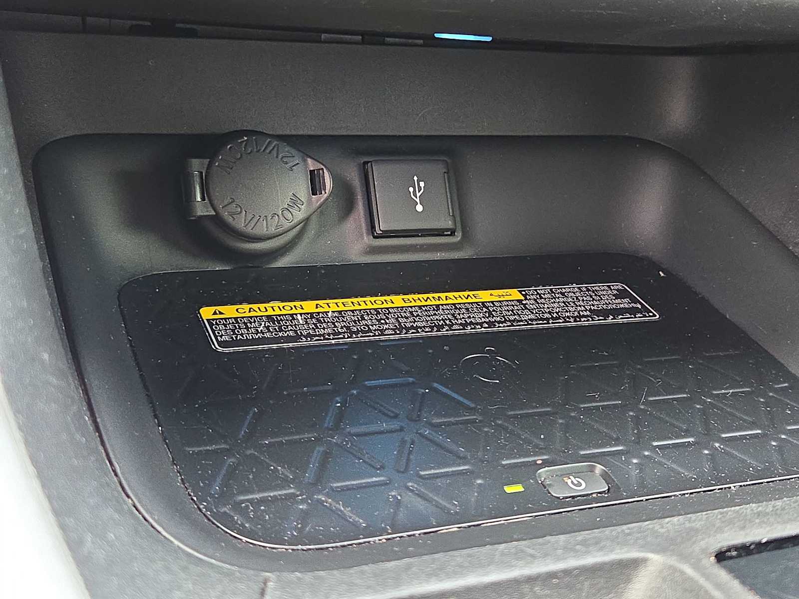 Thumbnail: 2020 Toyota RAV4 - 32