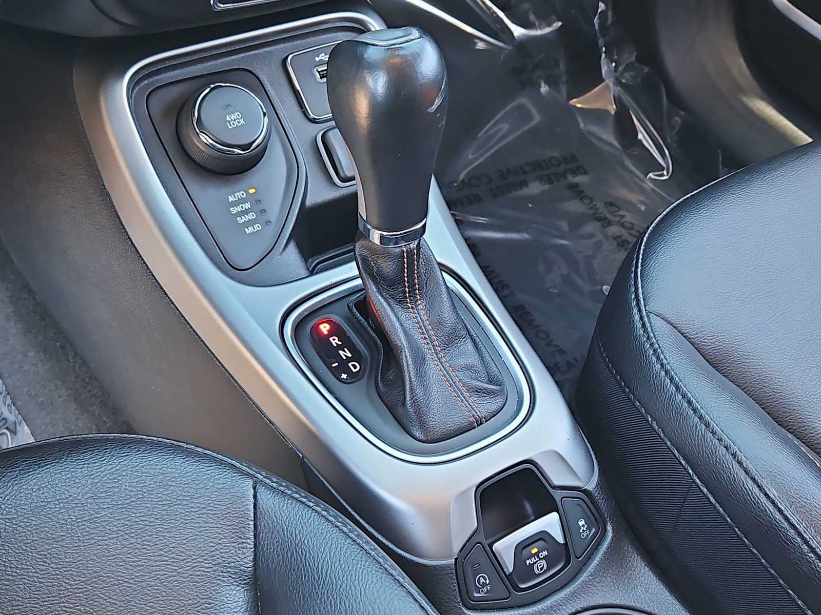 Thumbnail: 2018 Jeep Compass - 32