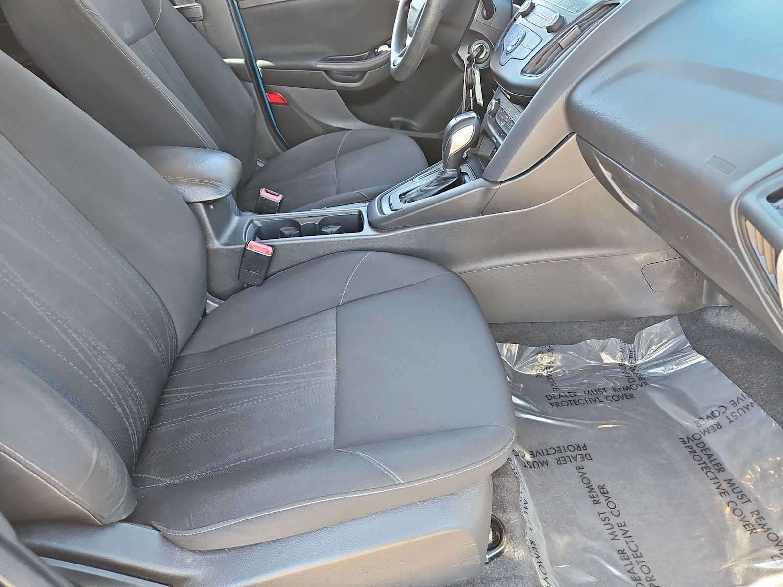 Thumbnail: 2016 Ford Focus - 21