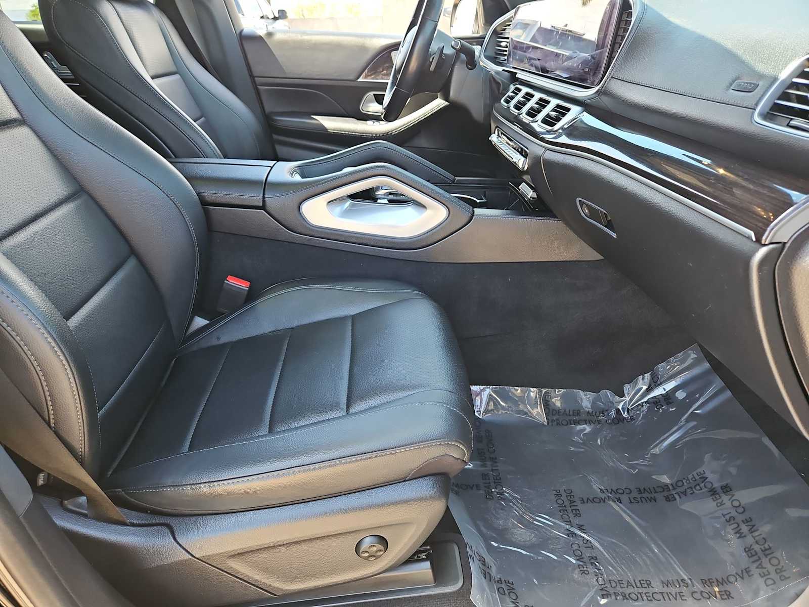 Thumbnail: 2022 Mercedes-Benz GLS - 21