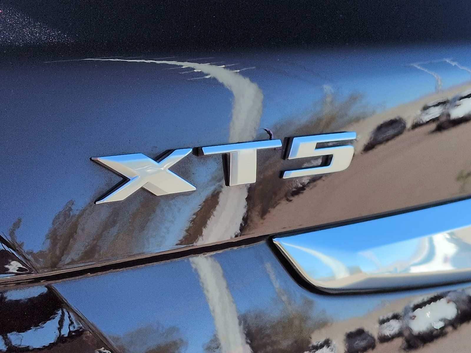 Thumbnail: 2018 Cadillac XT5 - 13