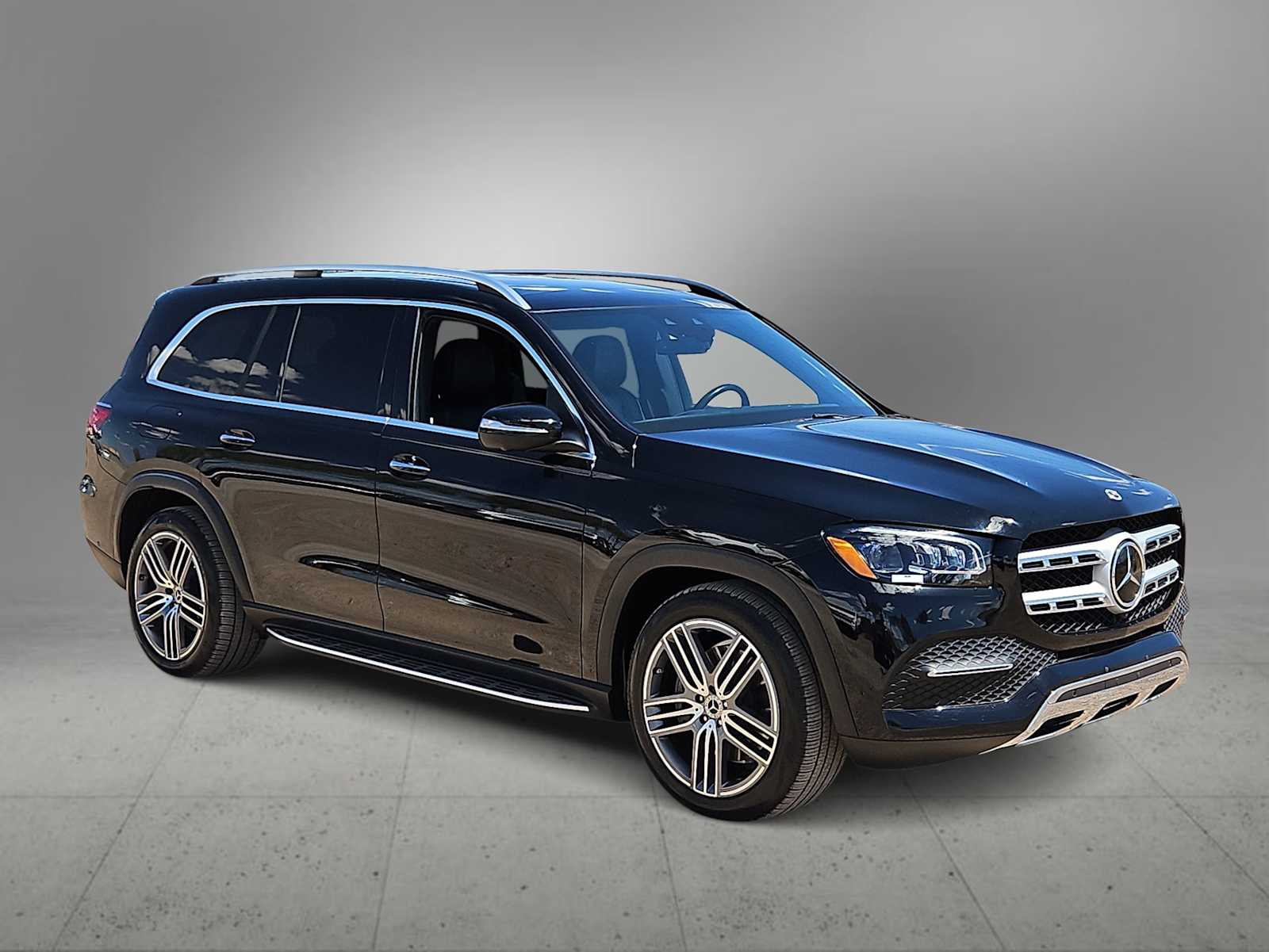 Thumbnail: 2022 Mercedes-Benz GLS - 2