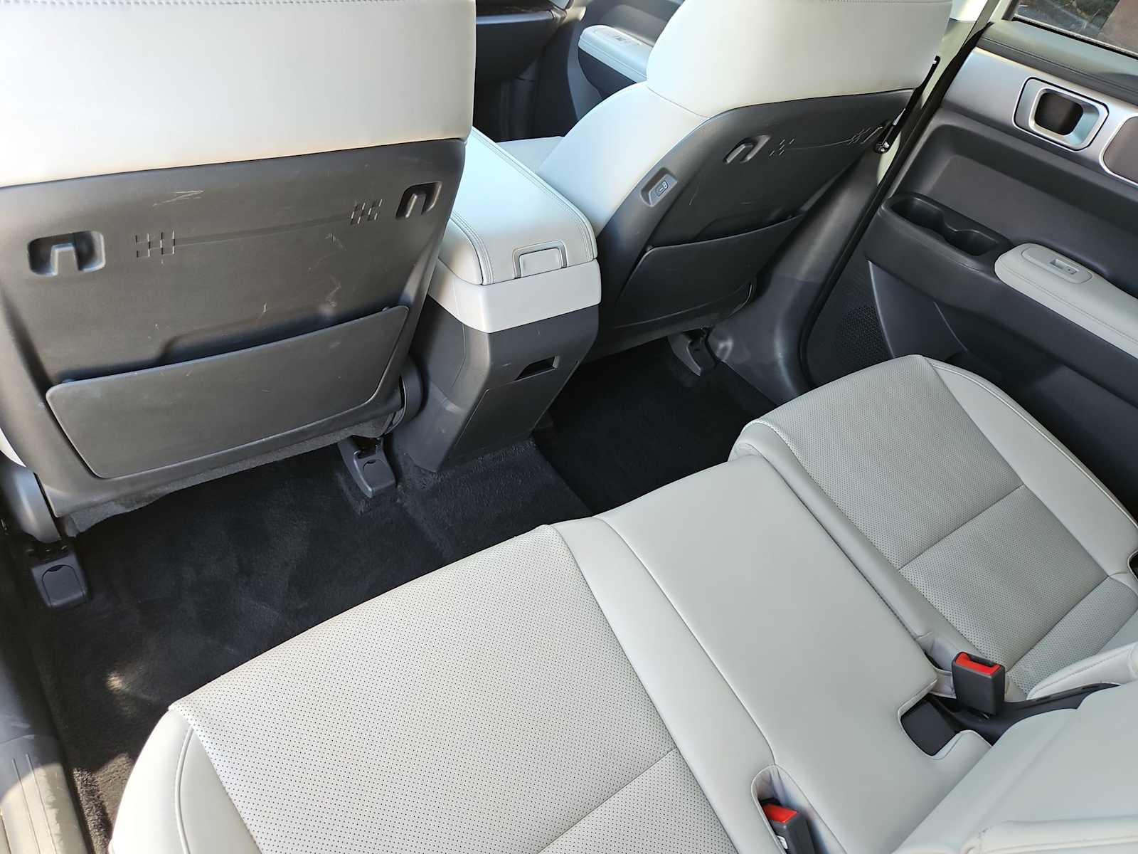 Thumbnail: 2024 Hyundai Santa Fe - 18