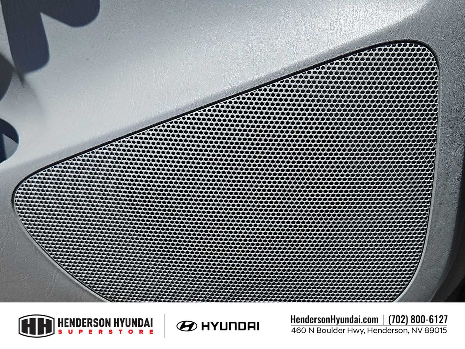 Thumbnail: 2011 Toyota Tacoma - 22
