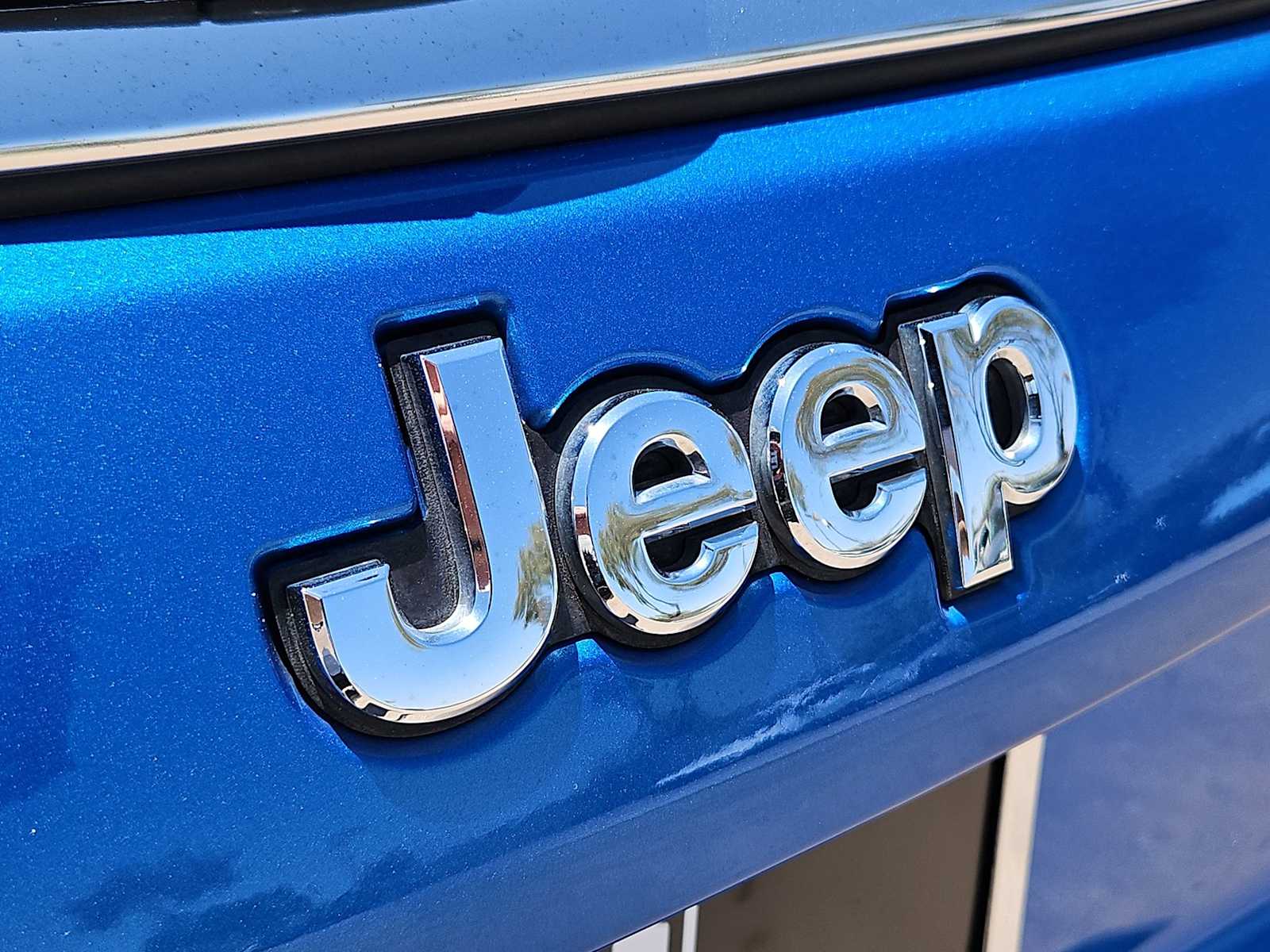 Thumbnail: 2020 Jeep Compass - 11