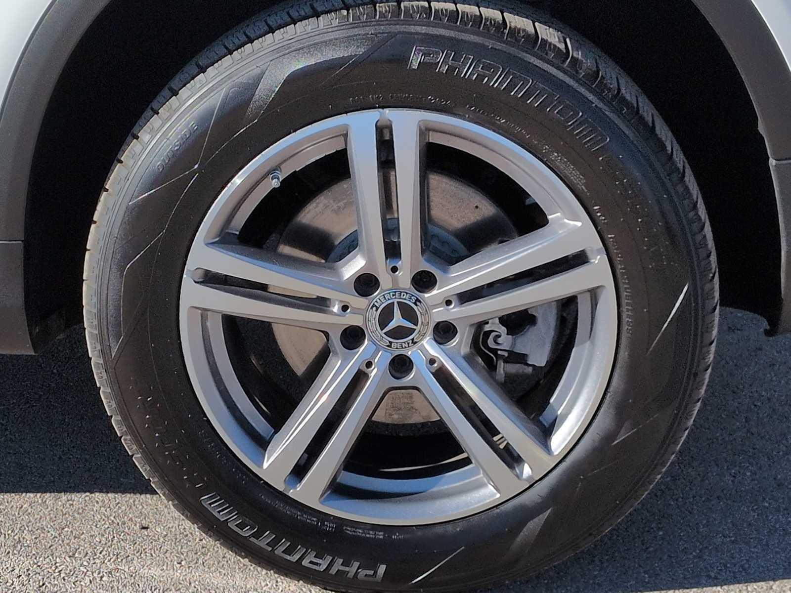 Thumbnail: 2022 Mercedes-Benz GLC - 14