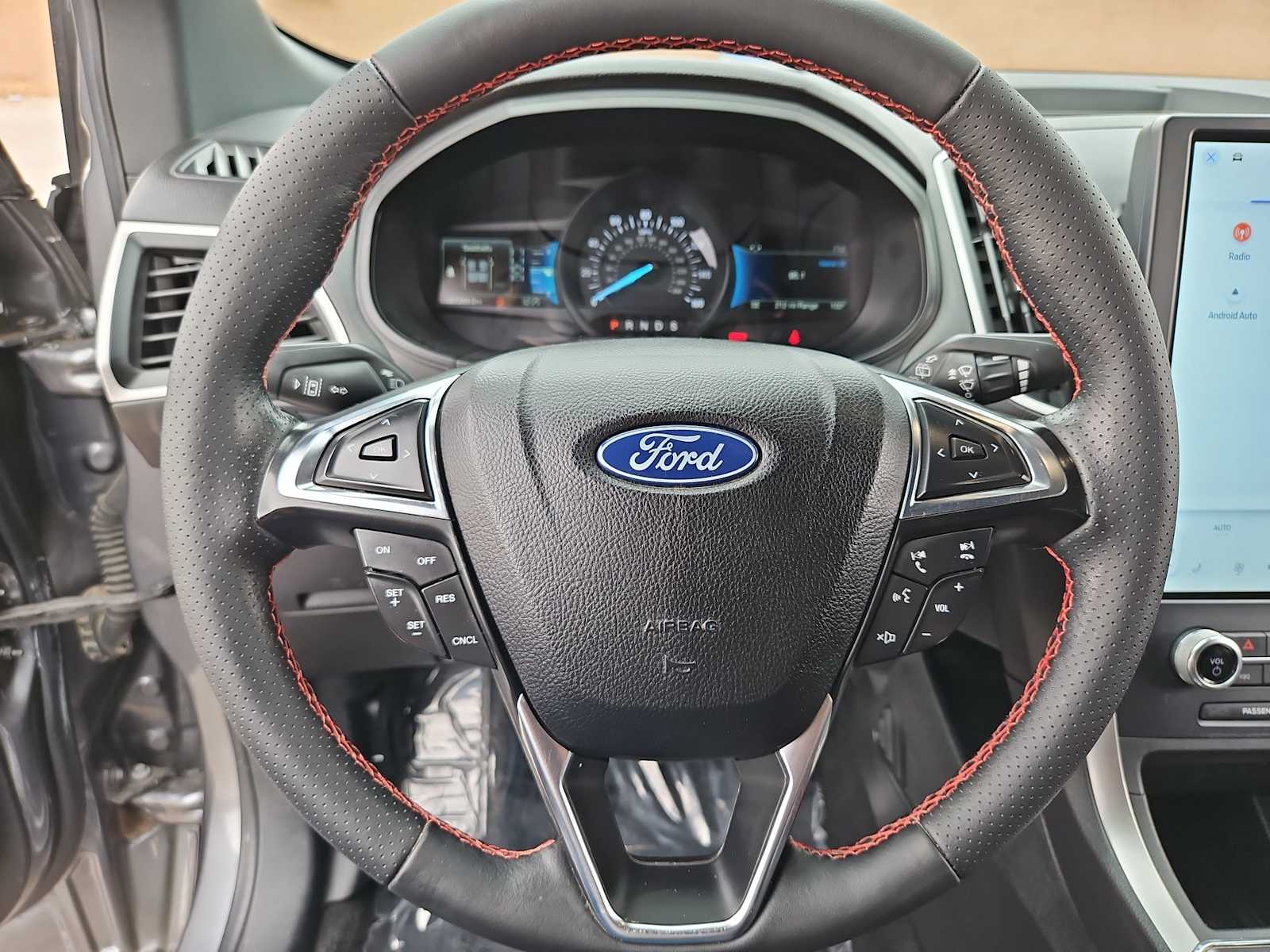 Thumbnail: 2022 Ford Edge - 21