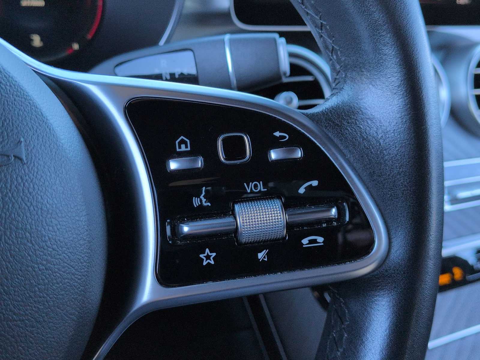 Thumbnail: 2022 Mercedes-Benz GLC - 25