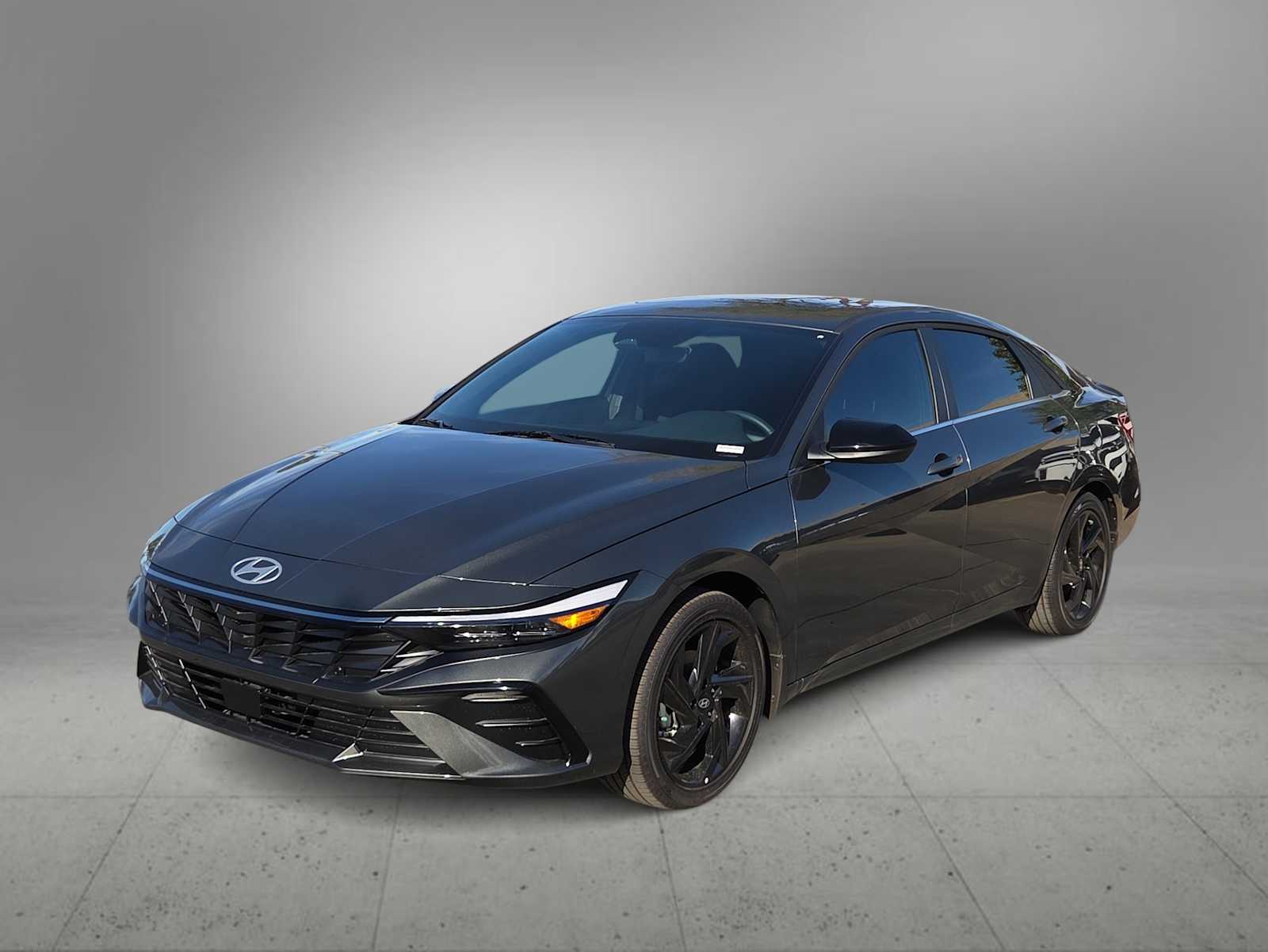 Thumbnail: 2026 Hyundai Elantra - 4