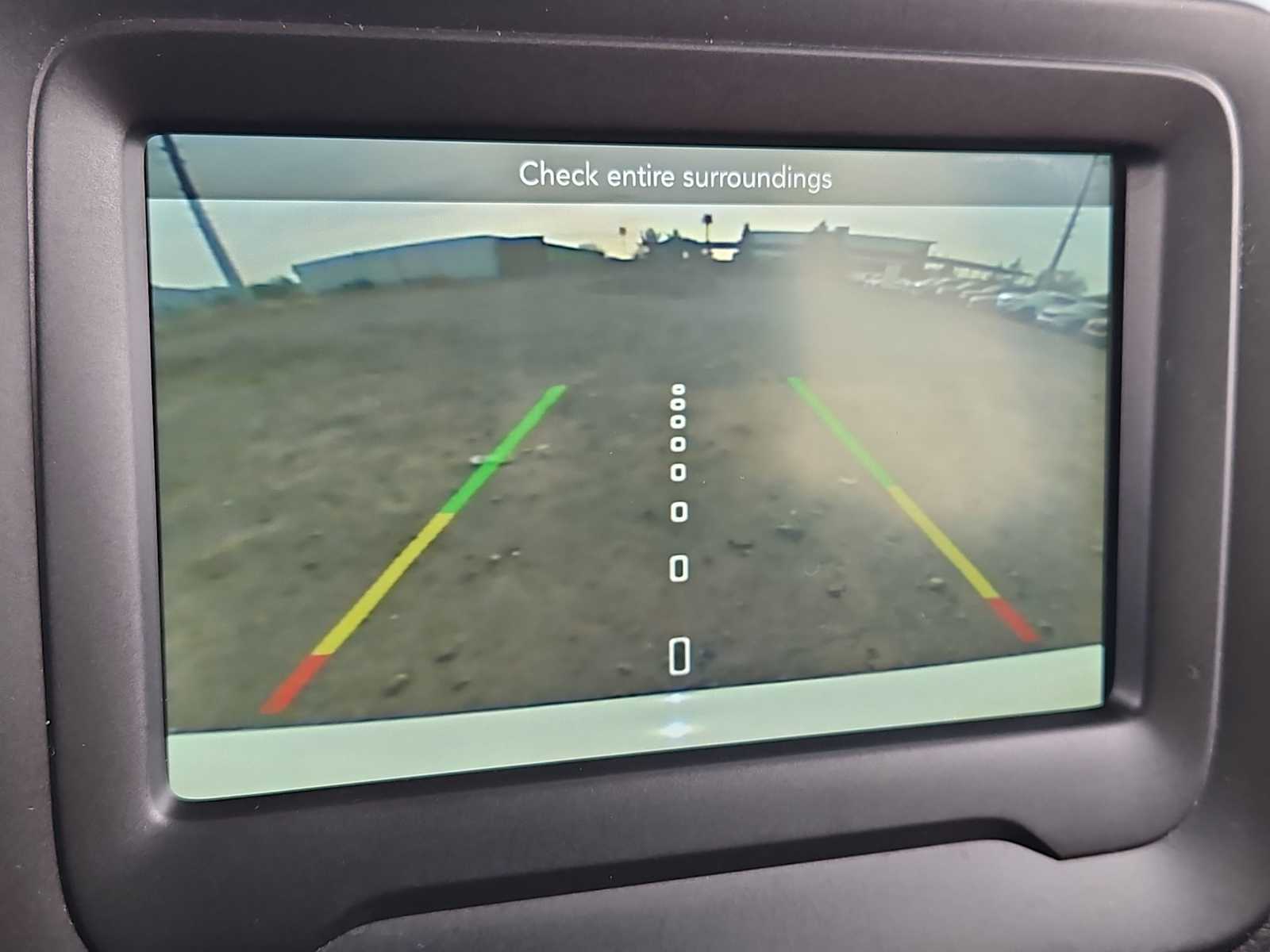 Thumbnail: 2018 Jeep Renegade - 28