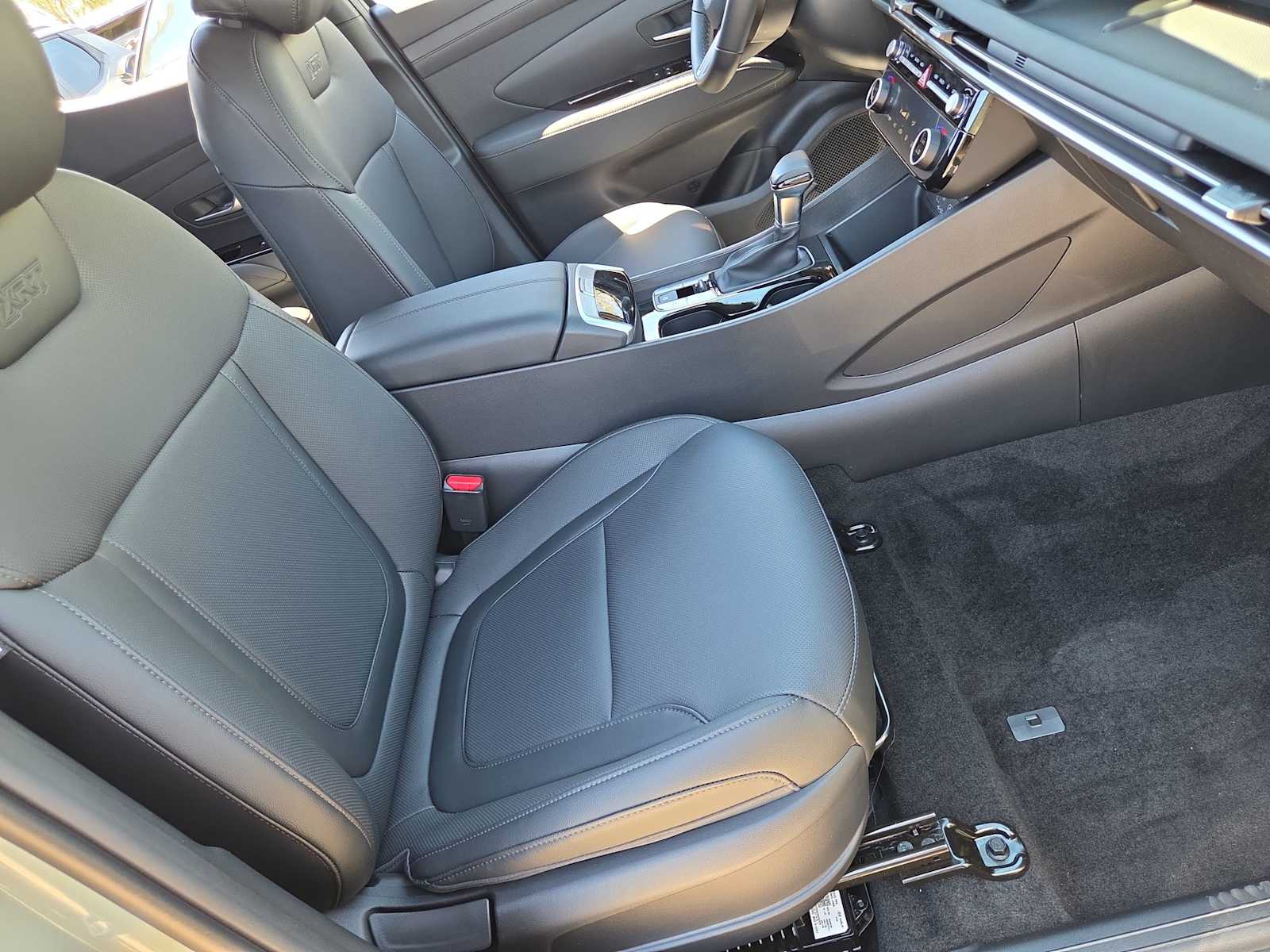 Thumbnail: 2025 Hyundai Santa Cruz - 21