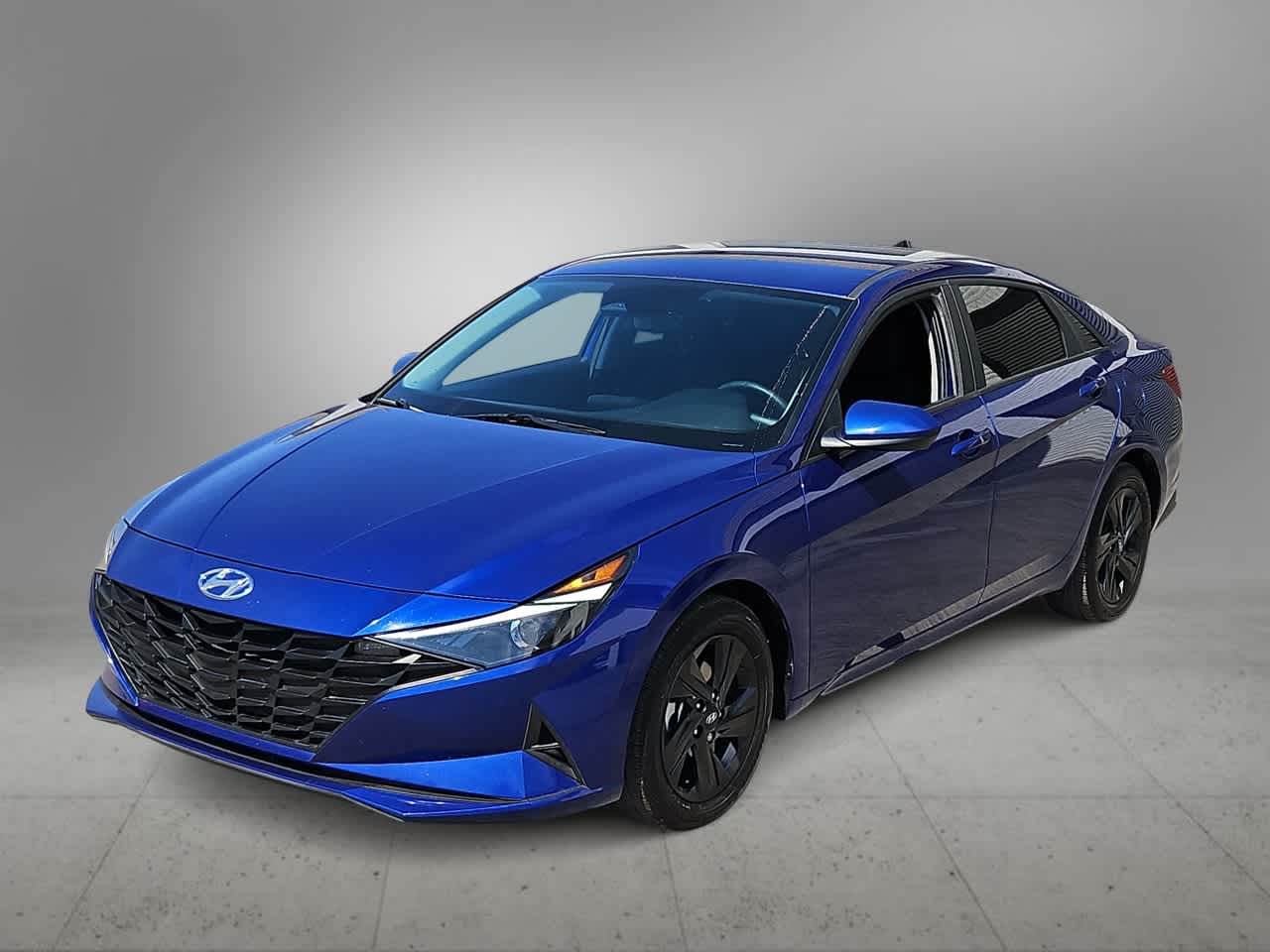 Thumbnail: 2022 Hyundai Elantra - 4
