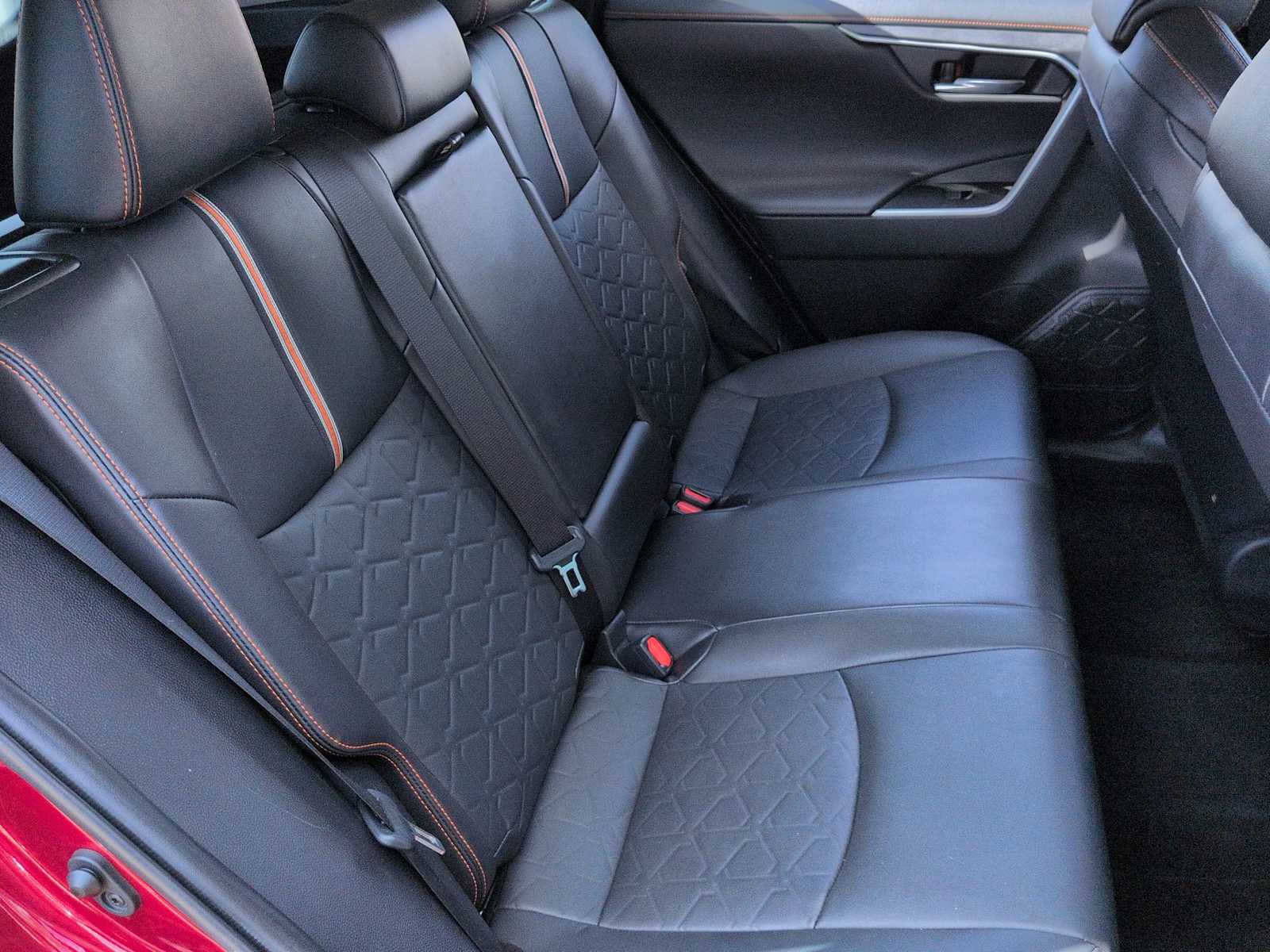 Thumbnail: 2022 Toyota RAV4 - 20