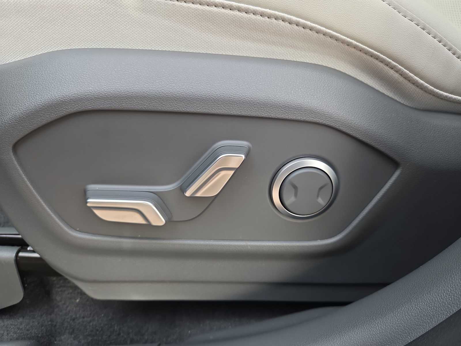 Thumbnail: 2026 Hyundai Santa Fe - 17