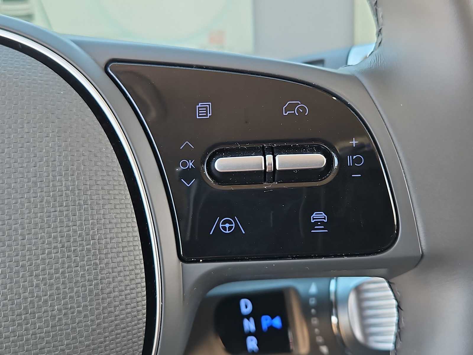 Thumbnail: 2024 Hyundai Ioniq 5 - 25