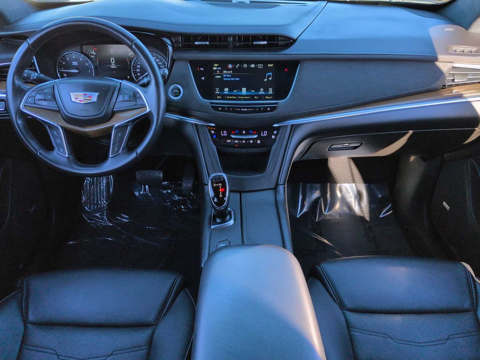 Thumbnail: 2018 Cadillac XT5 - 16