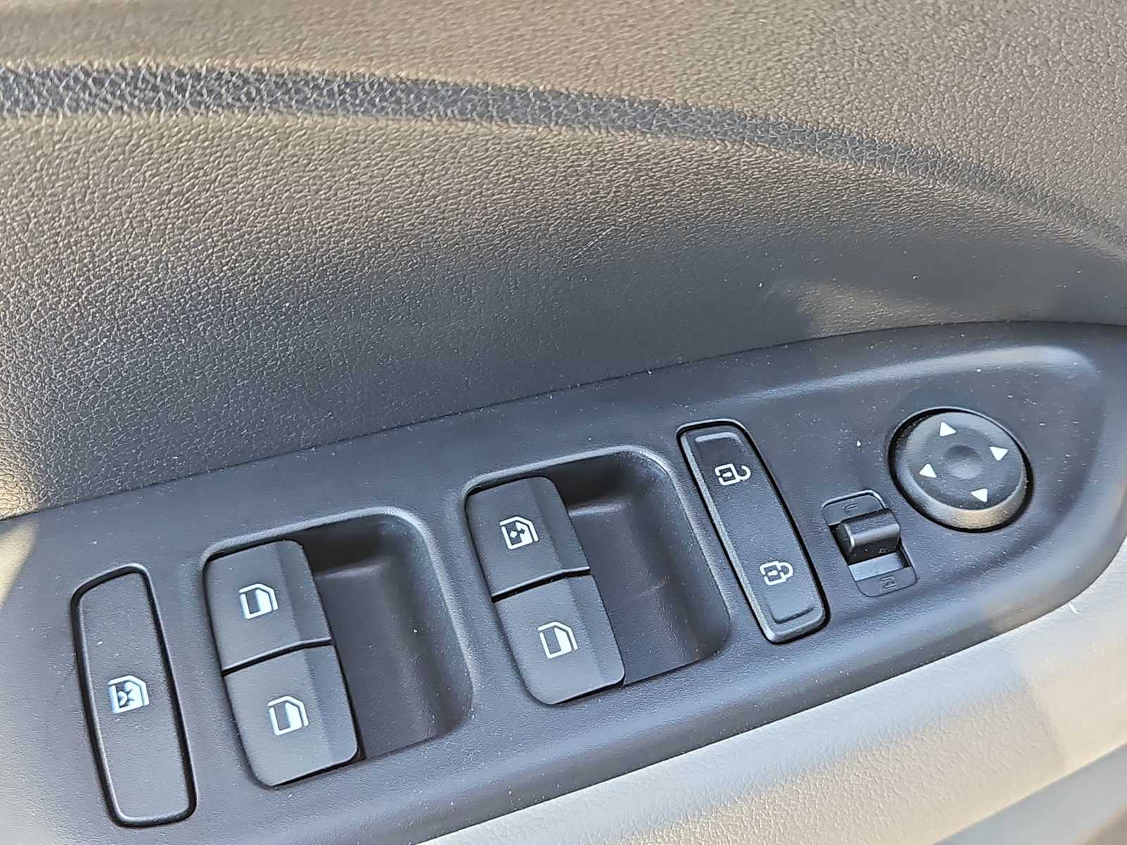 Thumbnail: 2025 Hyundai Venue - 18