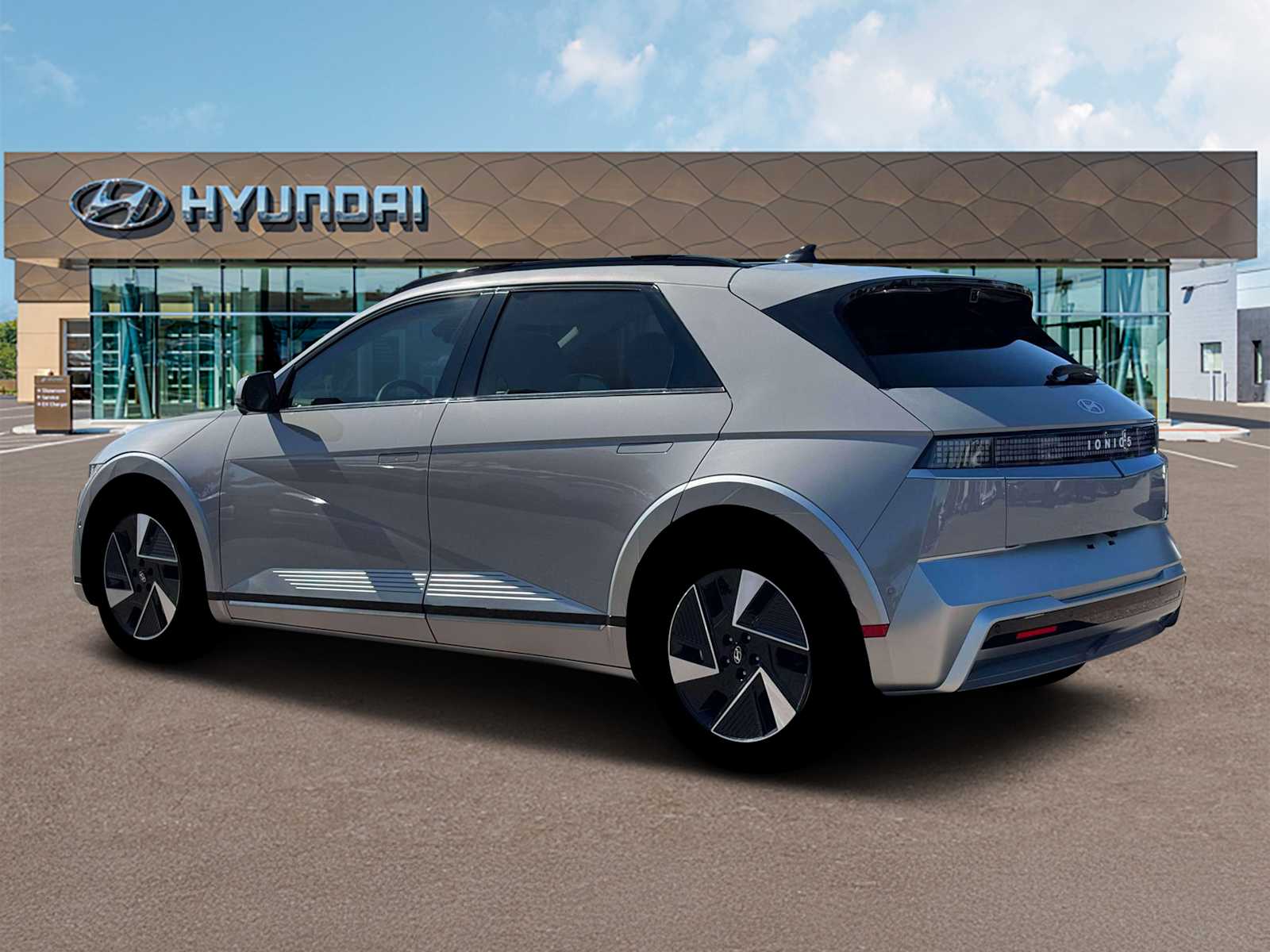Thumbnail: 2026 Hyundai Ioniq 5 - 4
