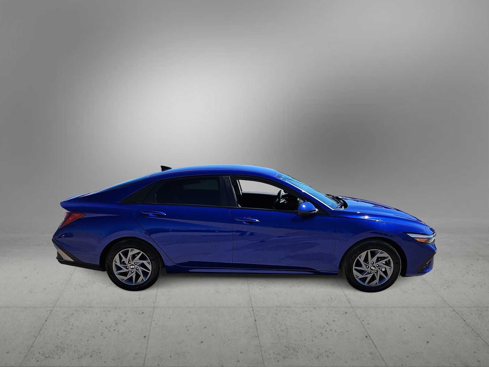 Thumbnail: 2024 Hyundai Elantra - 9