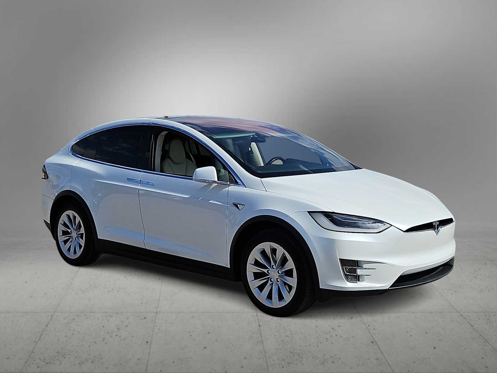 Thumbnail: 2018 Tesla Model X - 2