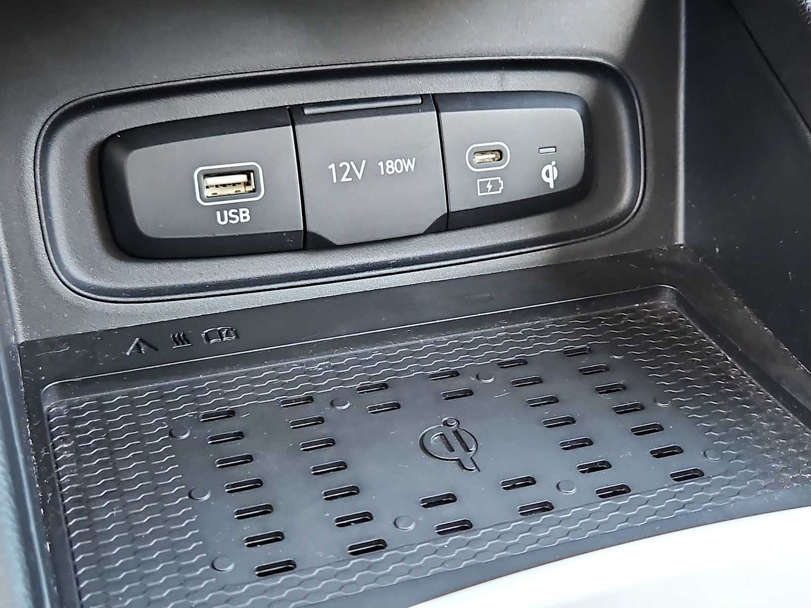 Thumbnail: 2025 Hyundai Venue - 31