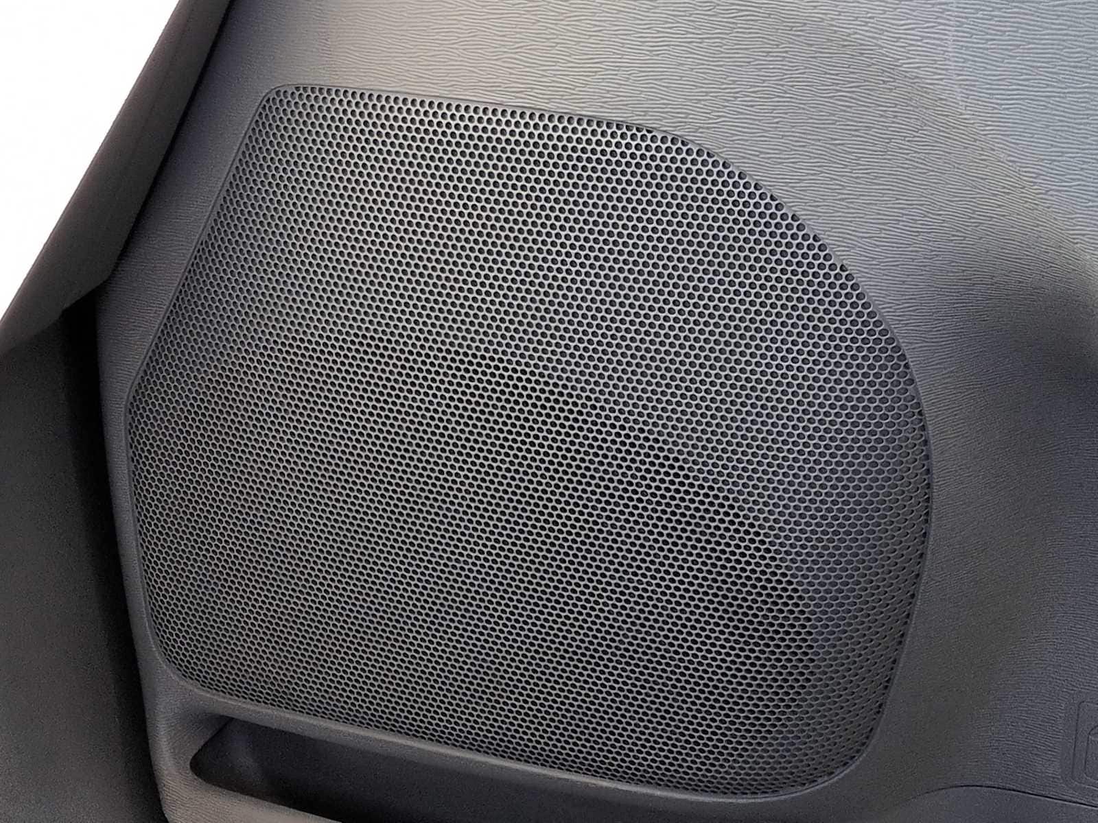 Thumbnail: 2013 Toyota Sienna - 30