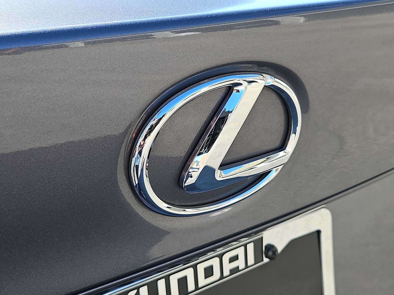 Thumbnail: 2019 Lexus IS - 11