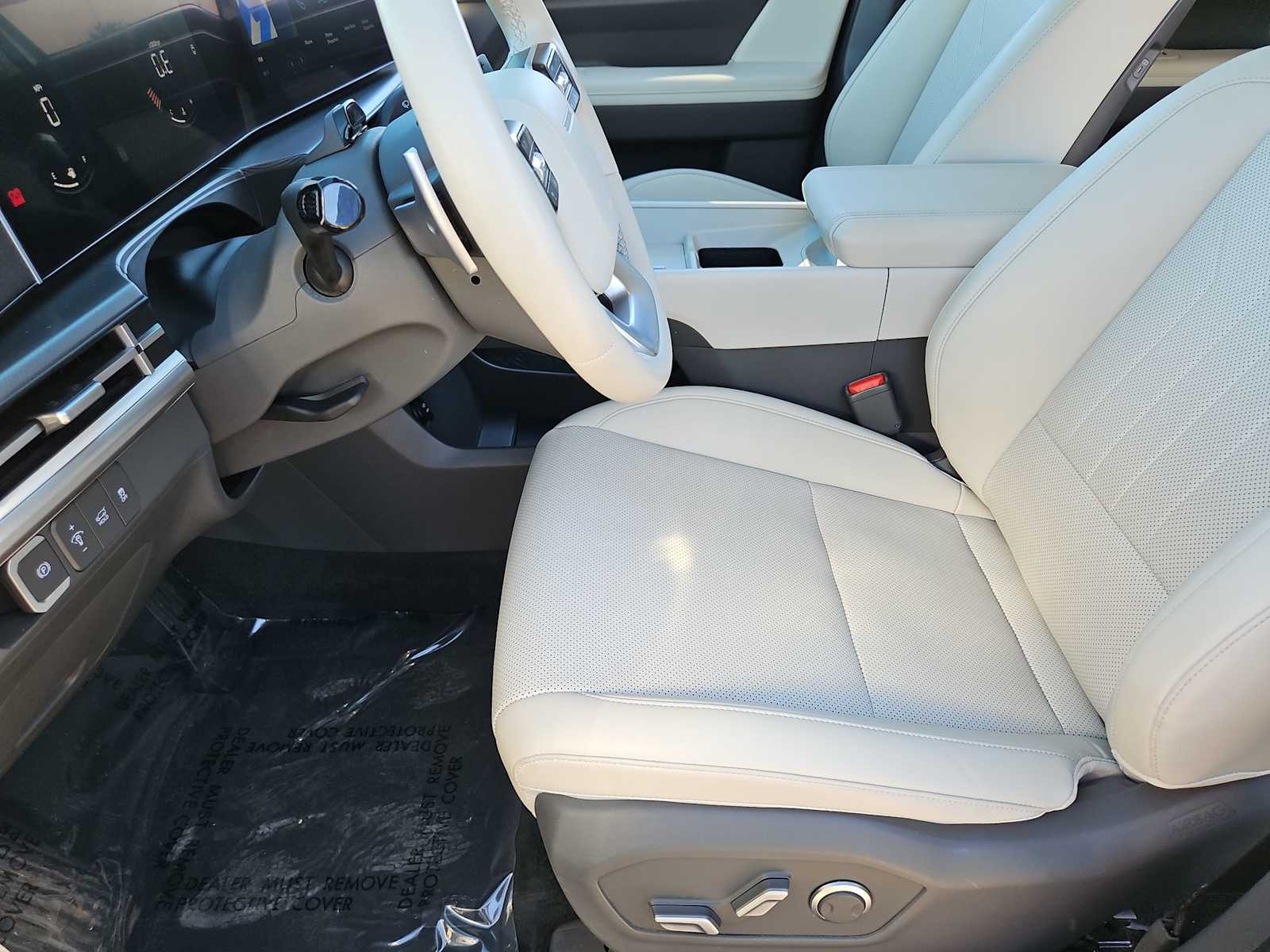 Thumbnail: 2024 Hyundai Santa Fe - 16