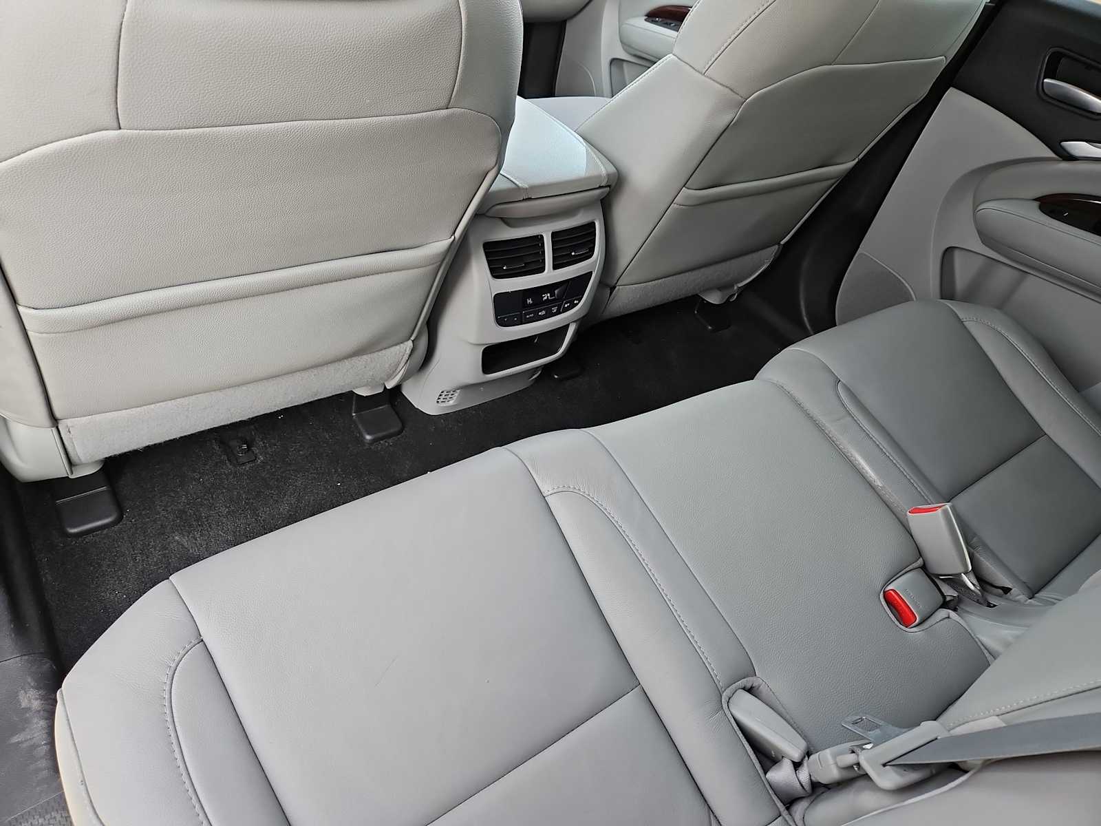 Thumbnail: 2015 Acura MDX - 18