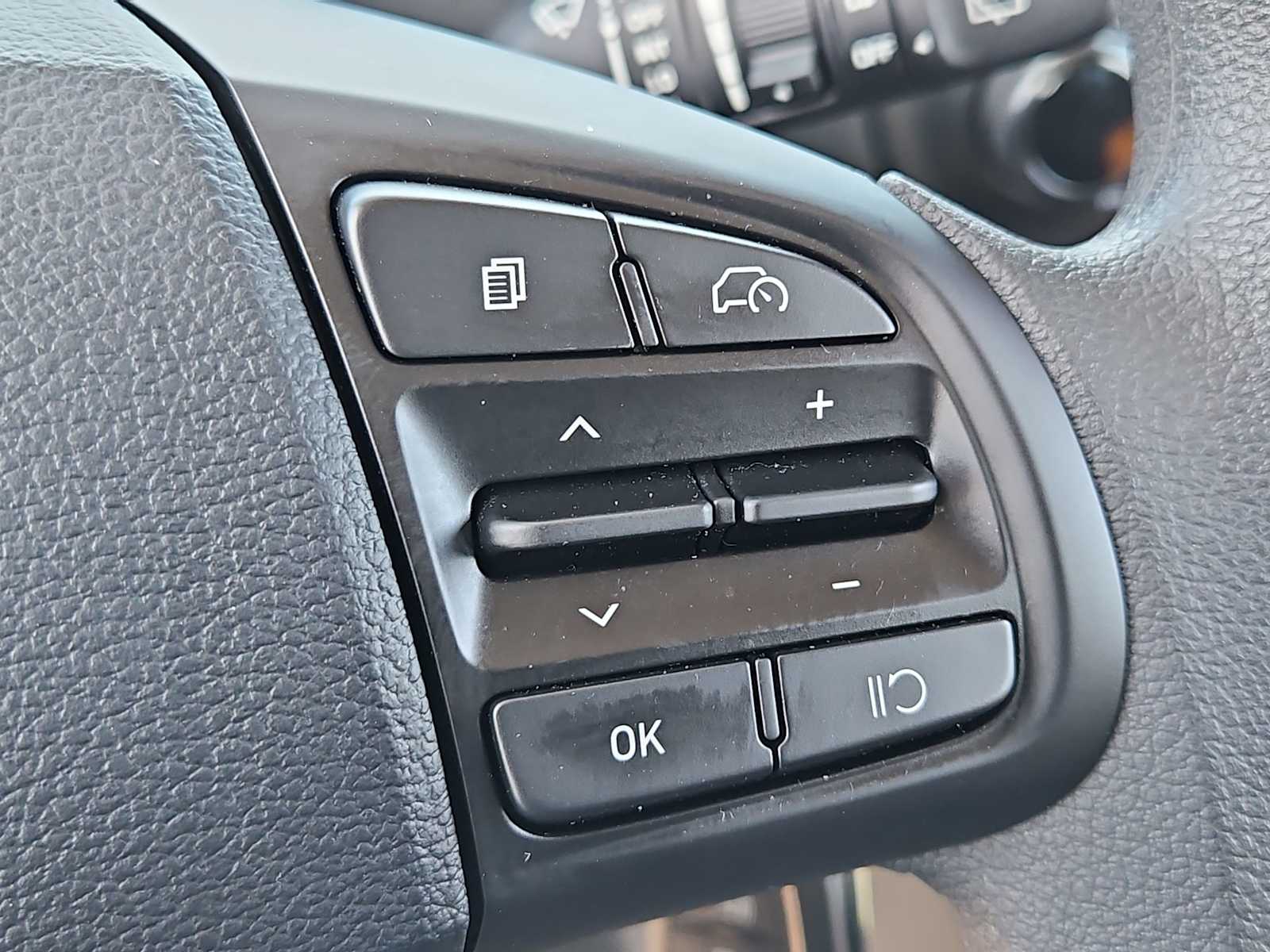 Thumbnail: 2025 Hyundai Venue - 24