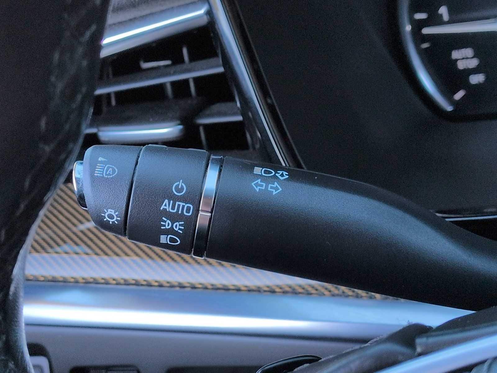 Thumbnail: 2018 Cadillac XT5 - 29