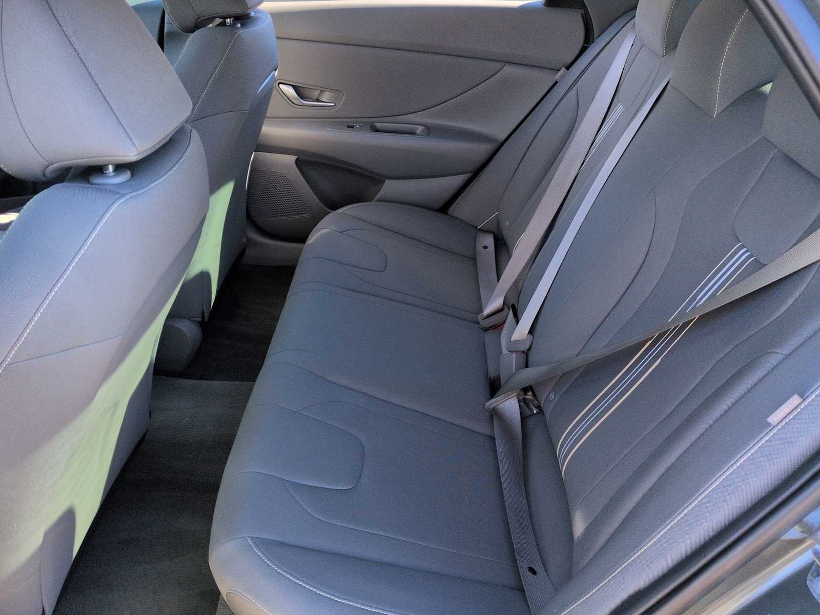 Thumbnail: 2025 Hyundai Elantra - 20