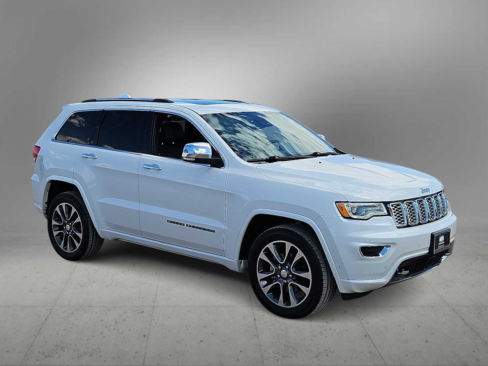 Thumbnail: 2017 Jeep Grand Cherokee - 2