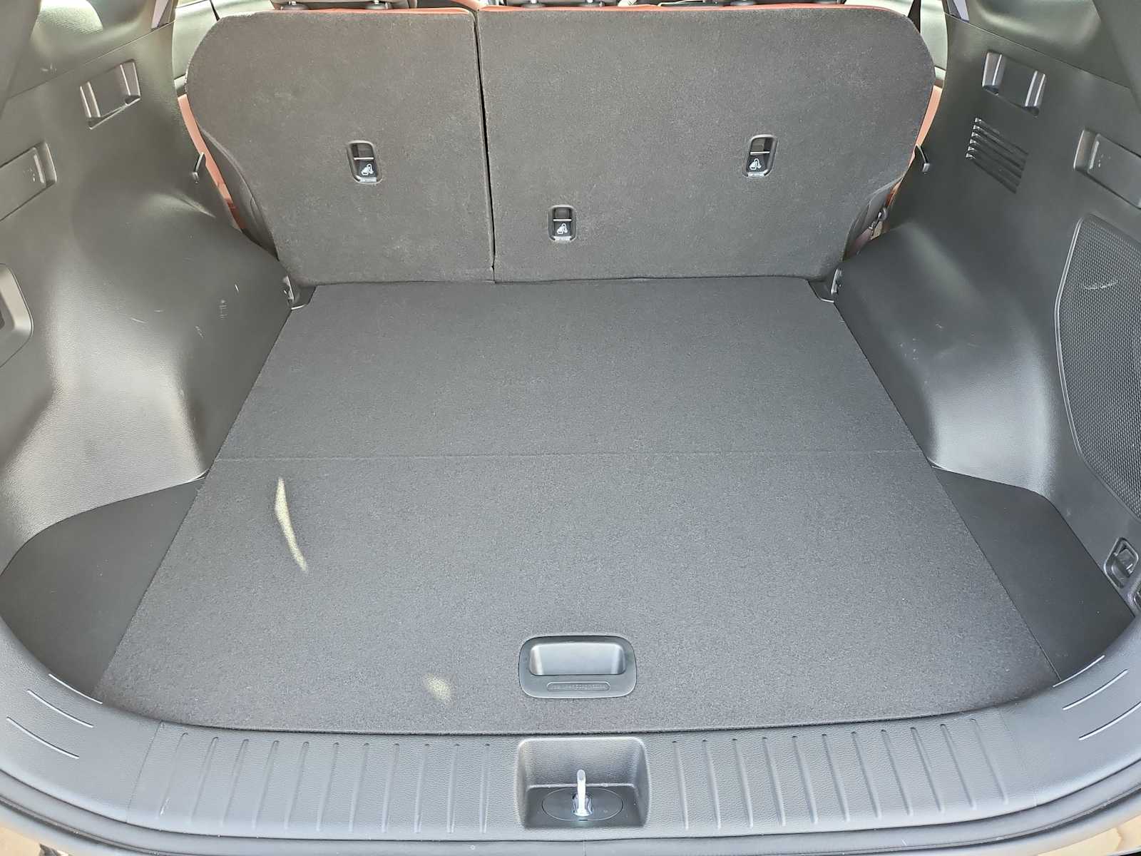 Thumbnail: 2024 Kia Sportage - 35