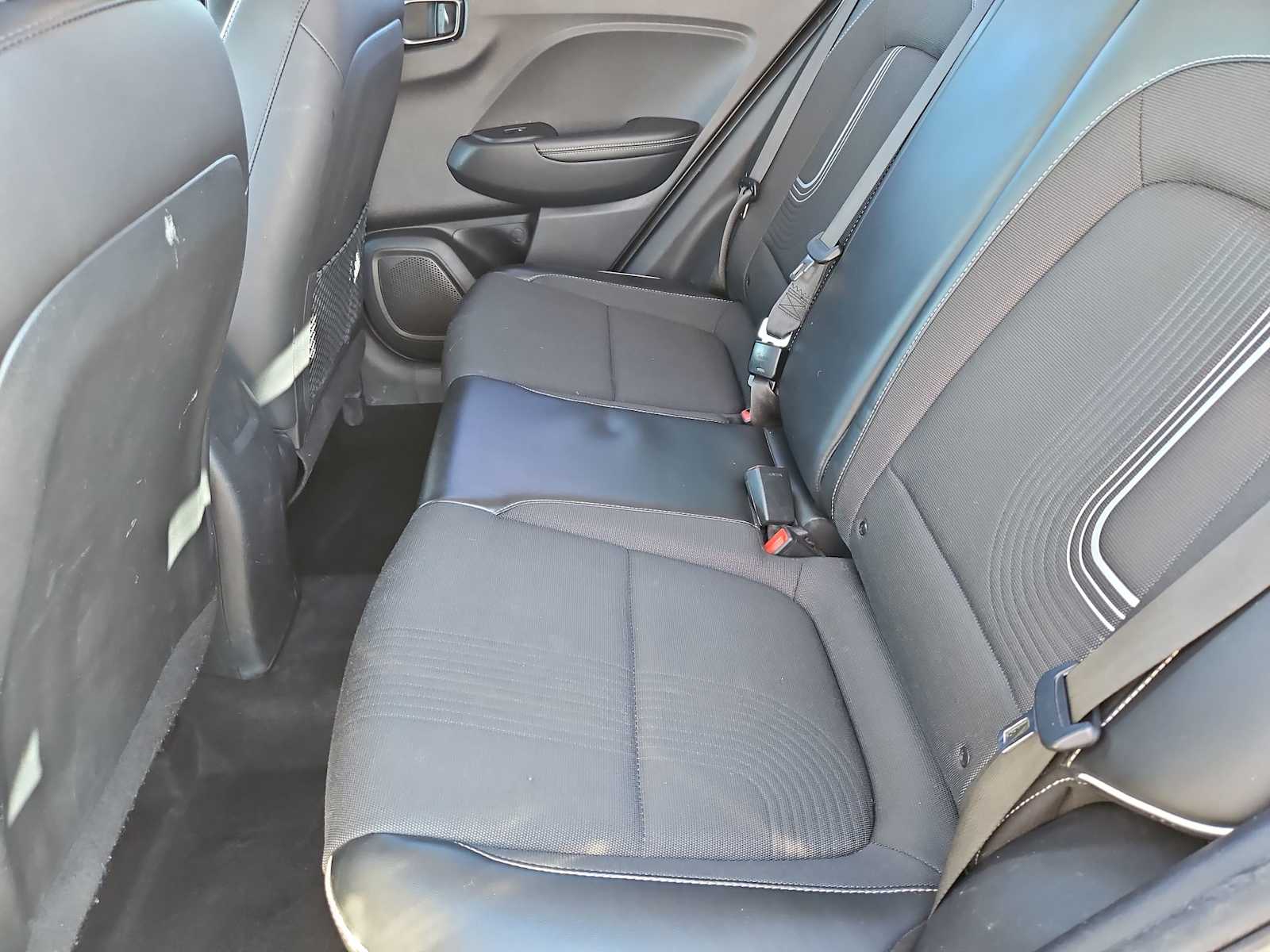 Thumbnail: 2023 Hyundai Venue - 20