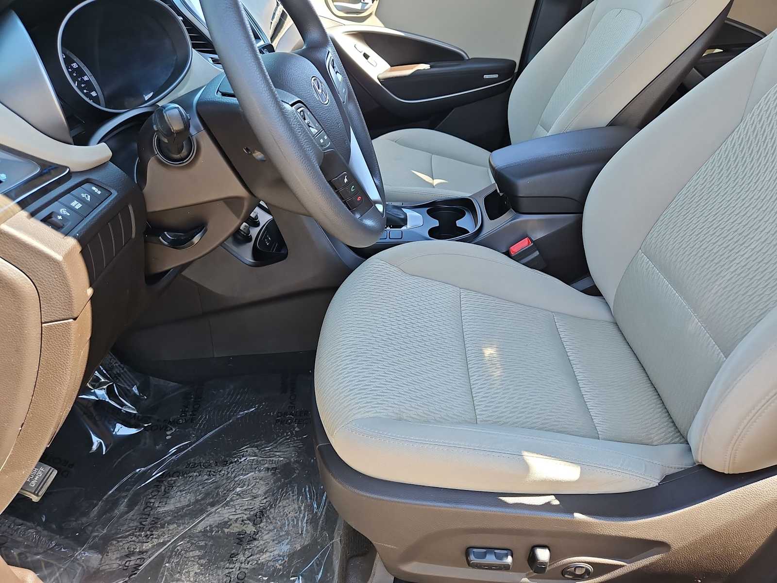 Thumbnail: 2018 Hyundai Santa Fe - 16