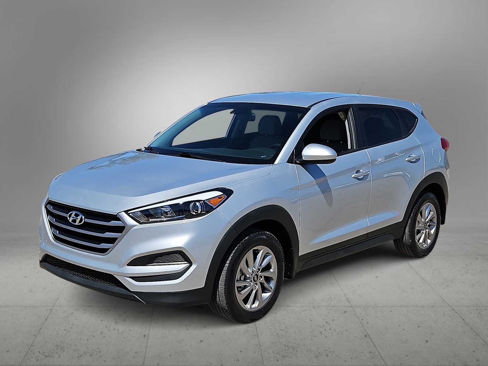 Thumbnail: 2018 Hyundai Tucson - 4