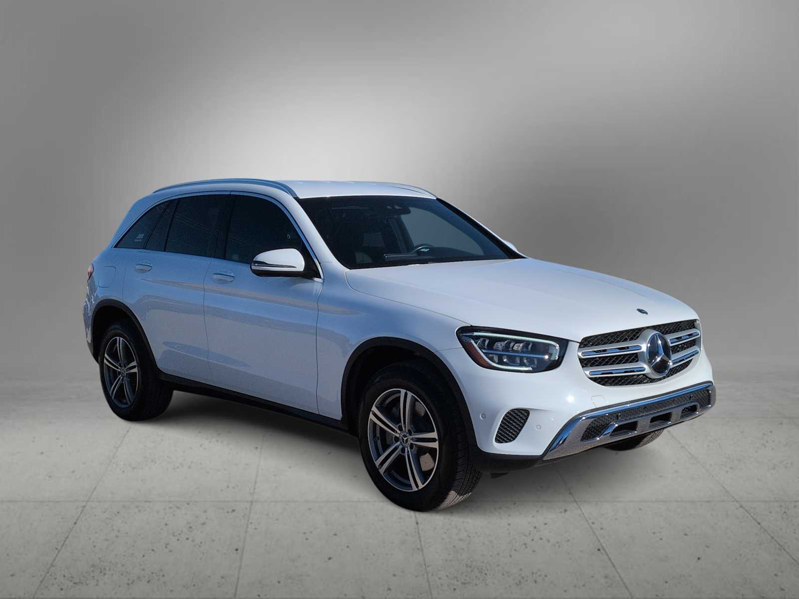 Thumbnail: 2022 Mercedes-Benz GLC - 2