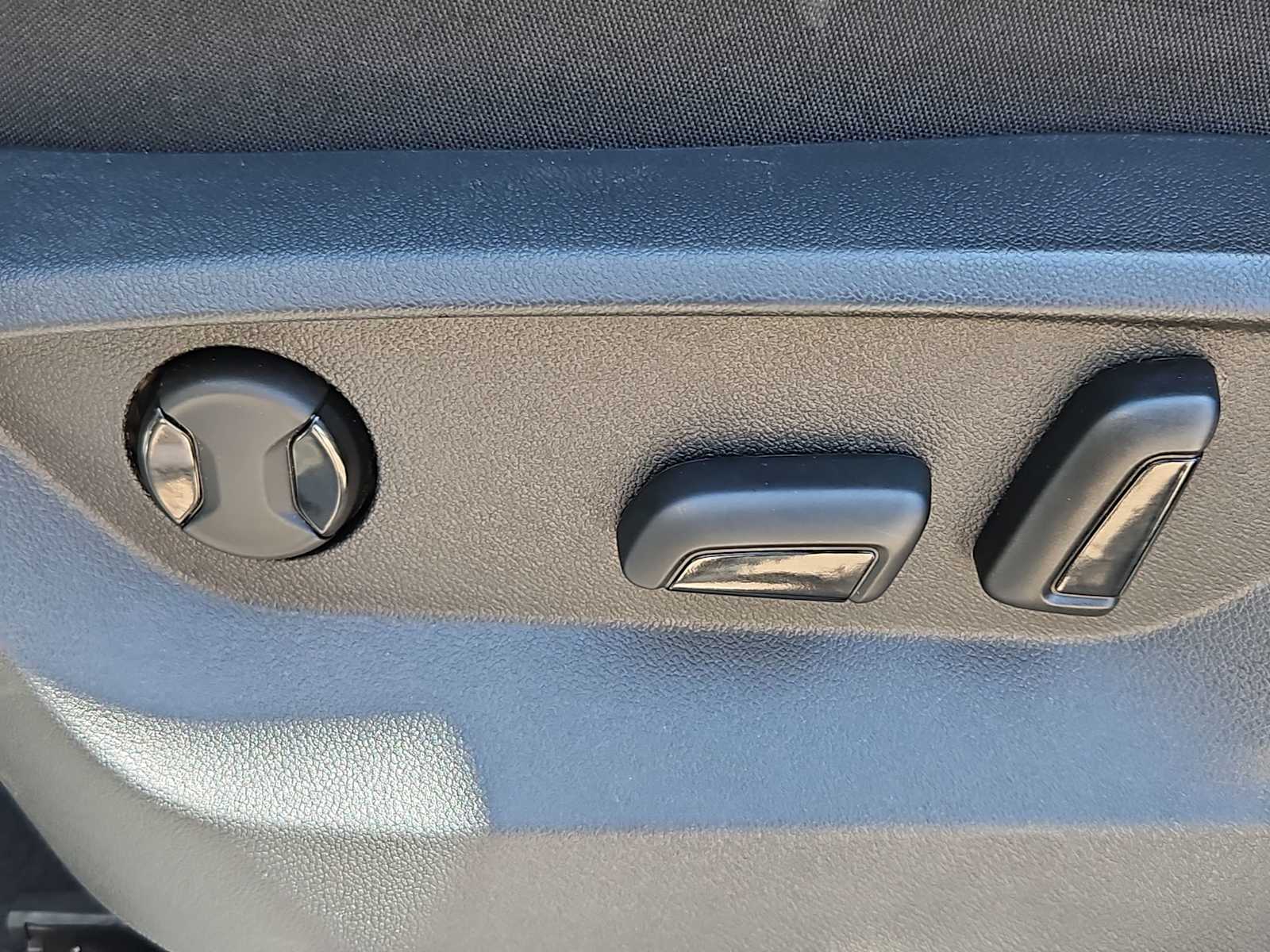 Thumbnail: 2024 Volkswagen Atlas - 17