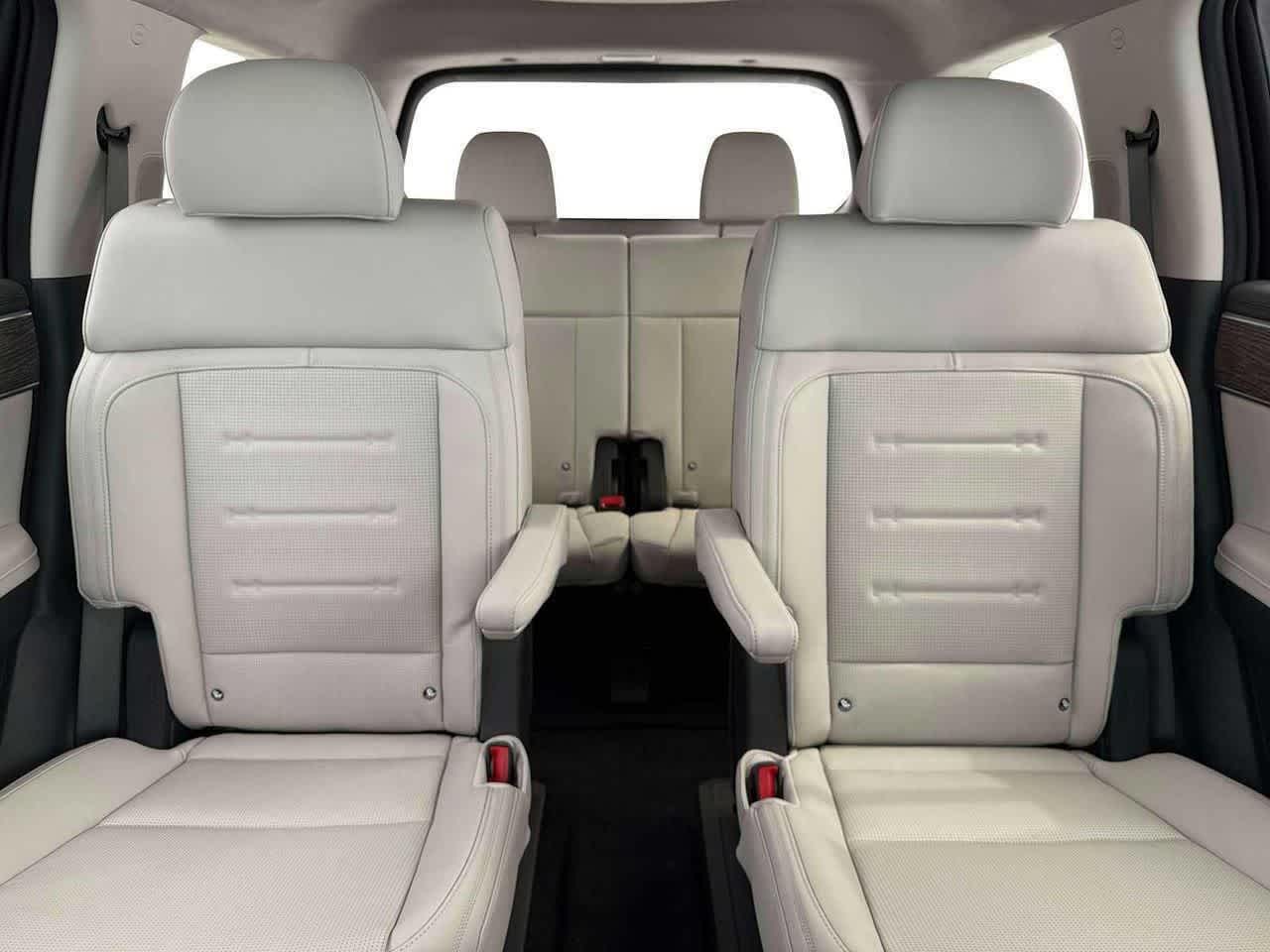 Thumbnail: 2026 Hyundai Santa Fe - 16