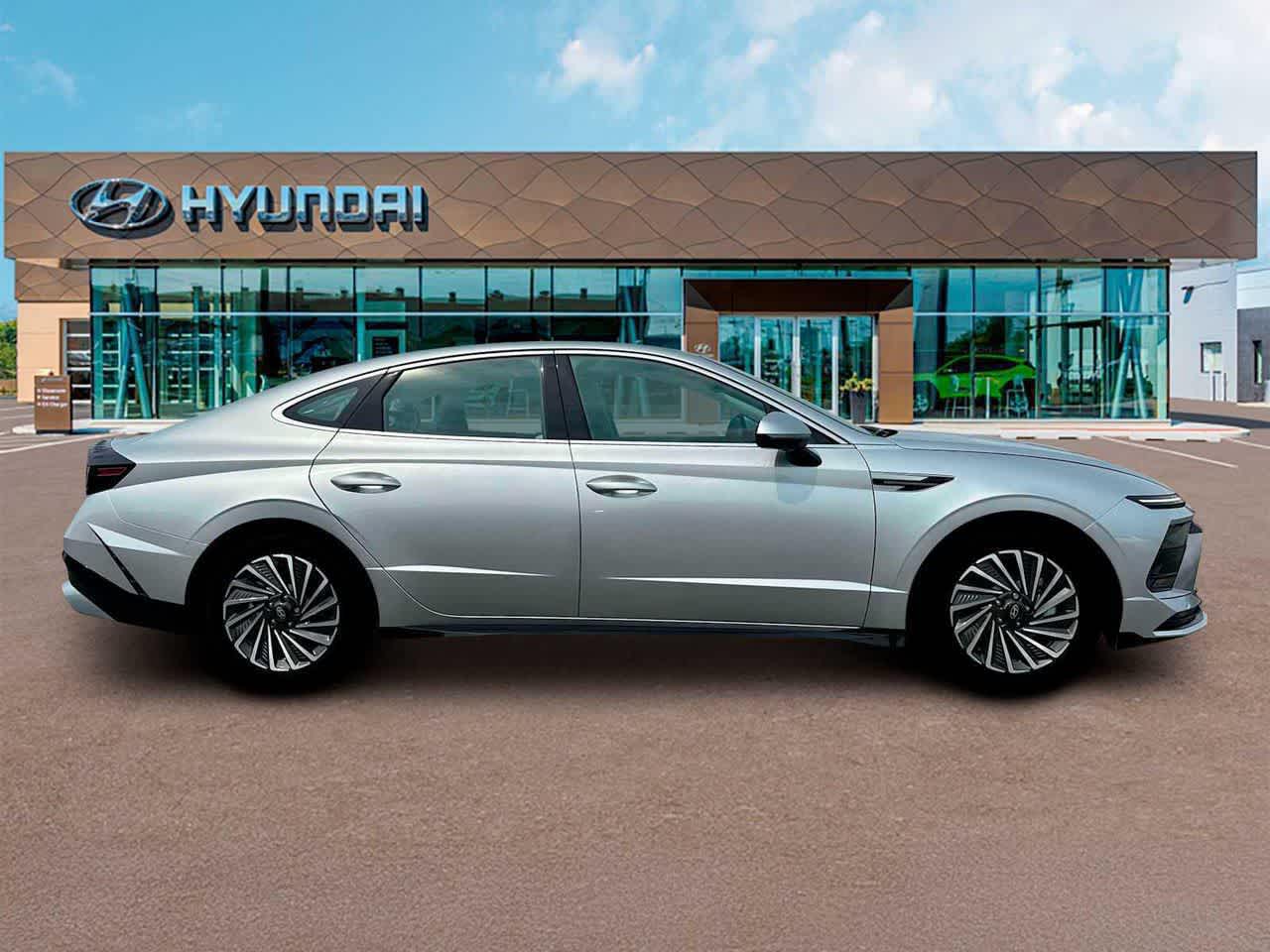 Thumbnail: 2025 Hyundai Sonata - 9