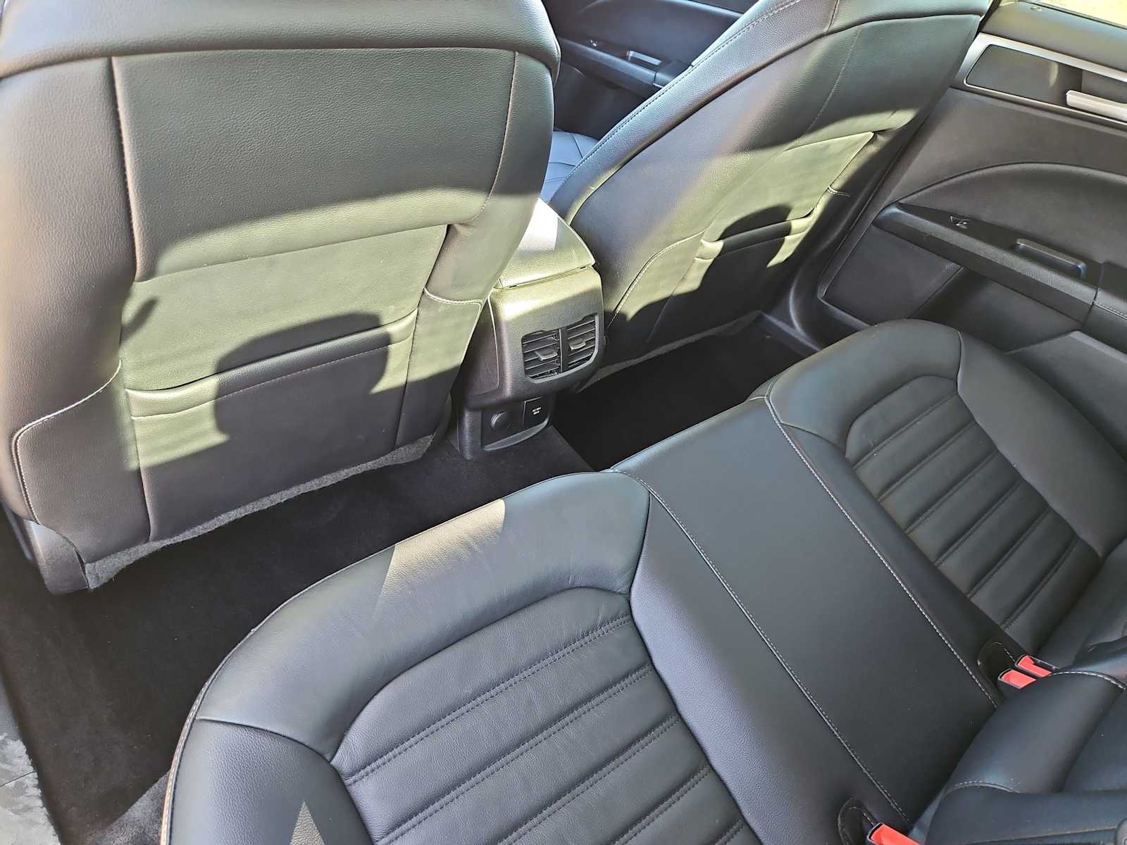 Thumbnail: 2017 Ford Fusion - 19